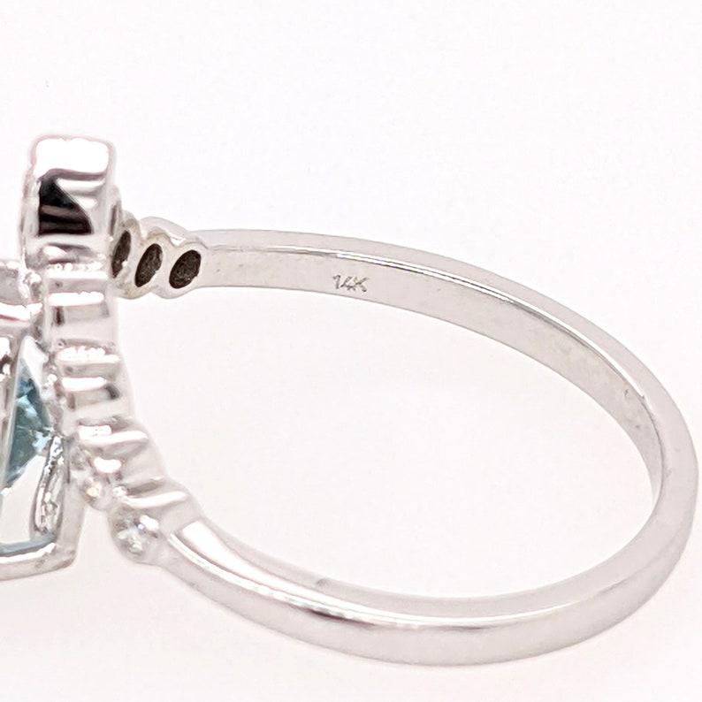 1.47ct Aquamarine Ring w Diamond Accents in 14k White Gold Trillion Cut 9x8mm For Sale 5