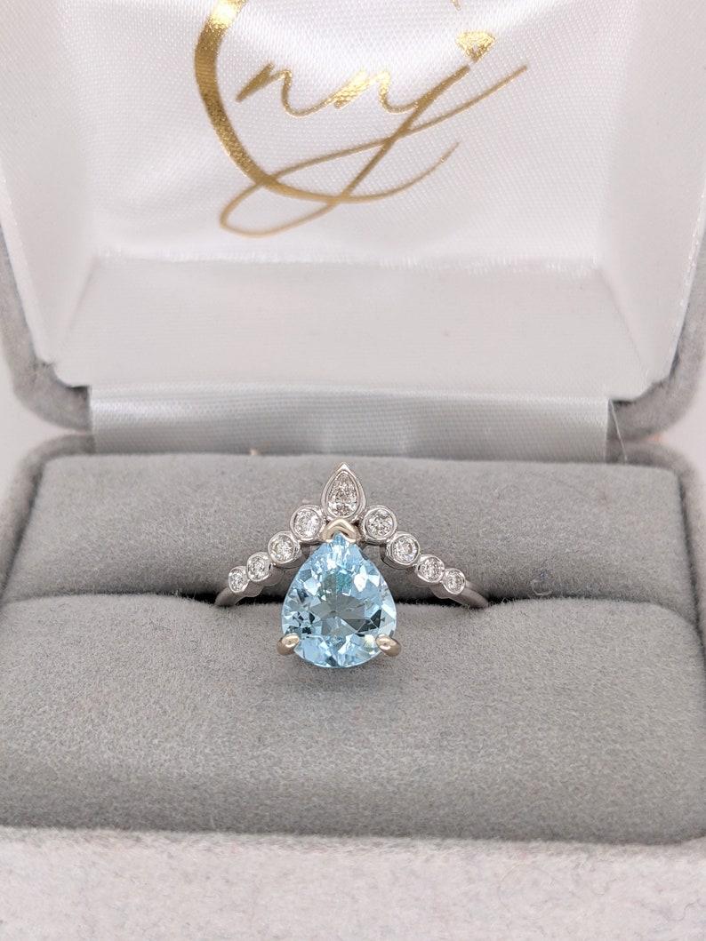 1.47ct Aquamarine Ring w Diamond Accents in 14k White Gold Trillion Cut 9x8mm For Sale 3