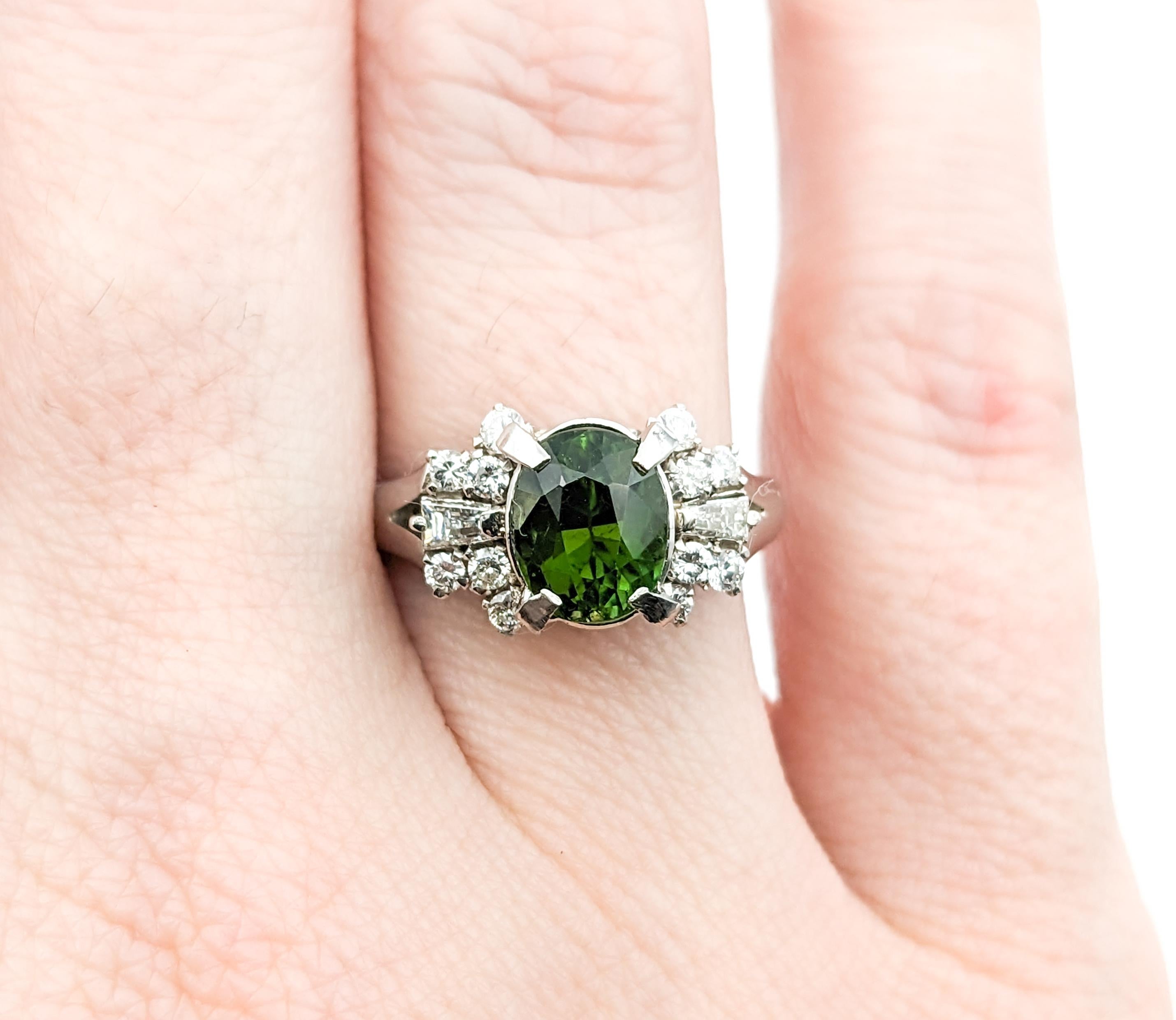 Women's 1.47ct Green Tourmaline & Diamond Ring In Platinum For Sale