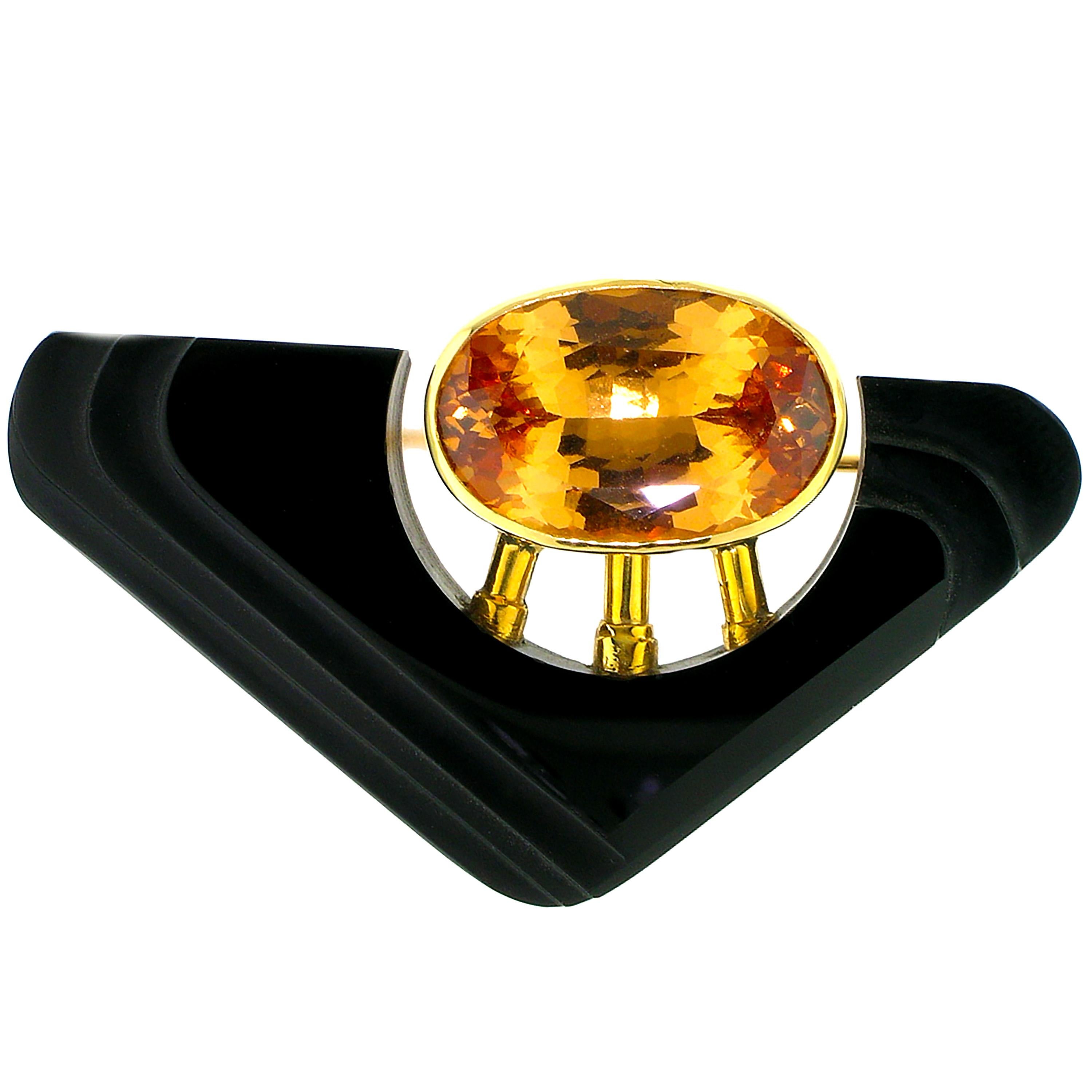 Colgante y Broche de Granate Grossular de 14,7 ct y Calcedonia Negra Tallada de 18 Quilates