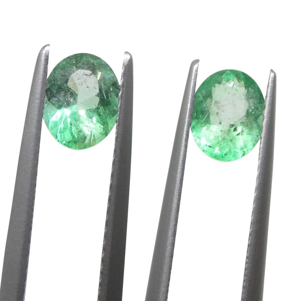 1.47ct Pair Oval Green Emerald from Colombia For Sale 1