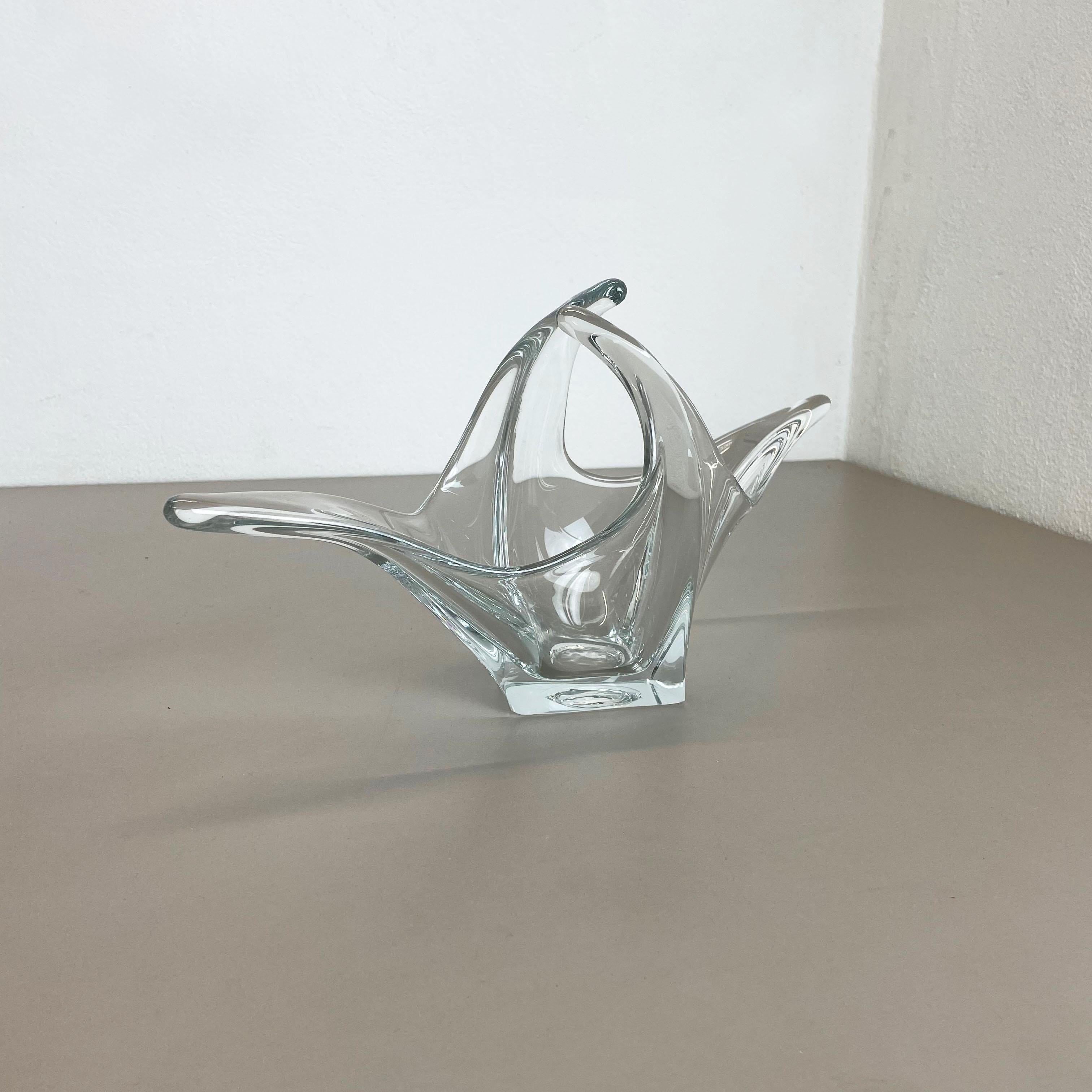 Mid-Century Modern Bol « Lucid » en verre à fleurs de 1,47 kg Centre de table en coquillage de Murano, Italie, 1970 en vente