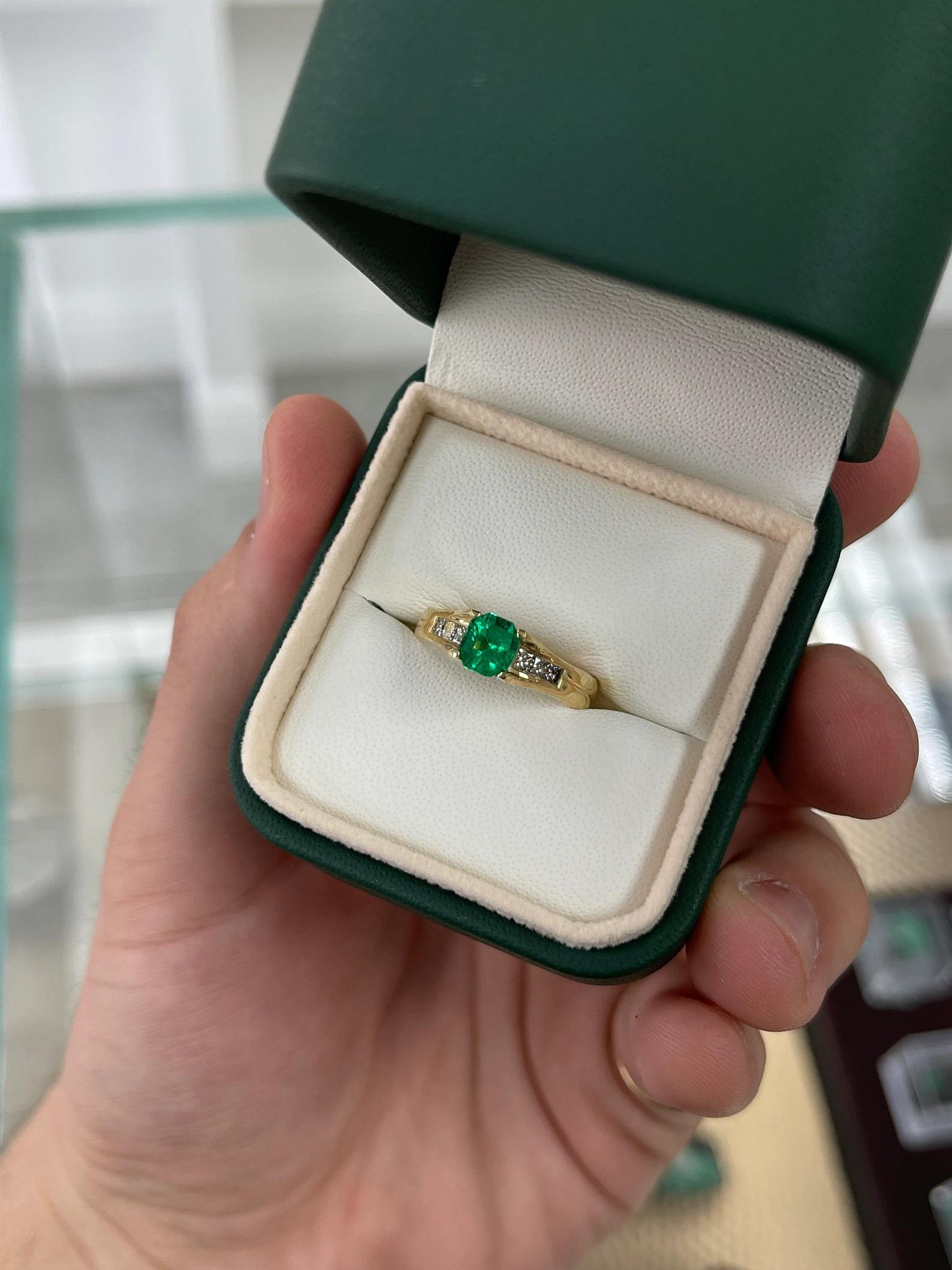 Modern 1.47tcw AAA+ Colombian Emerald-Asscher Cut & Princess Cut Diamond Engagement 18K For Sale