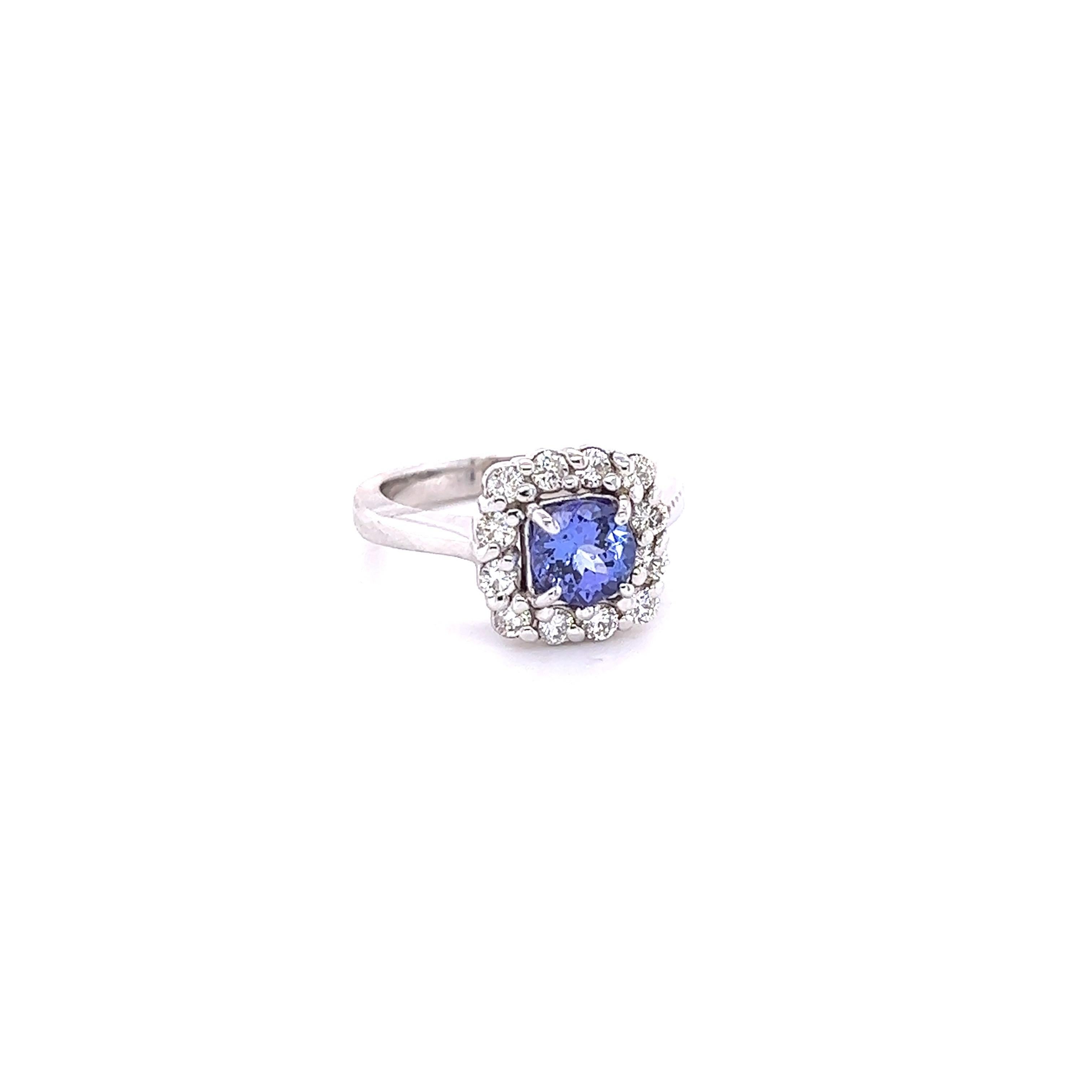 Contemporary 1.48 Carat Blue Sapphire Diamond 14 Karat White Gold Engagement Ring For Sale