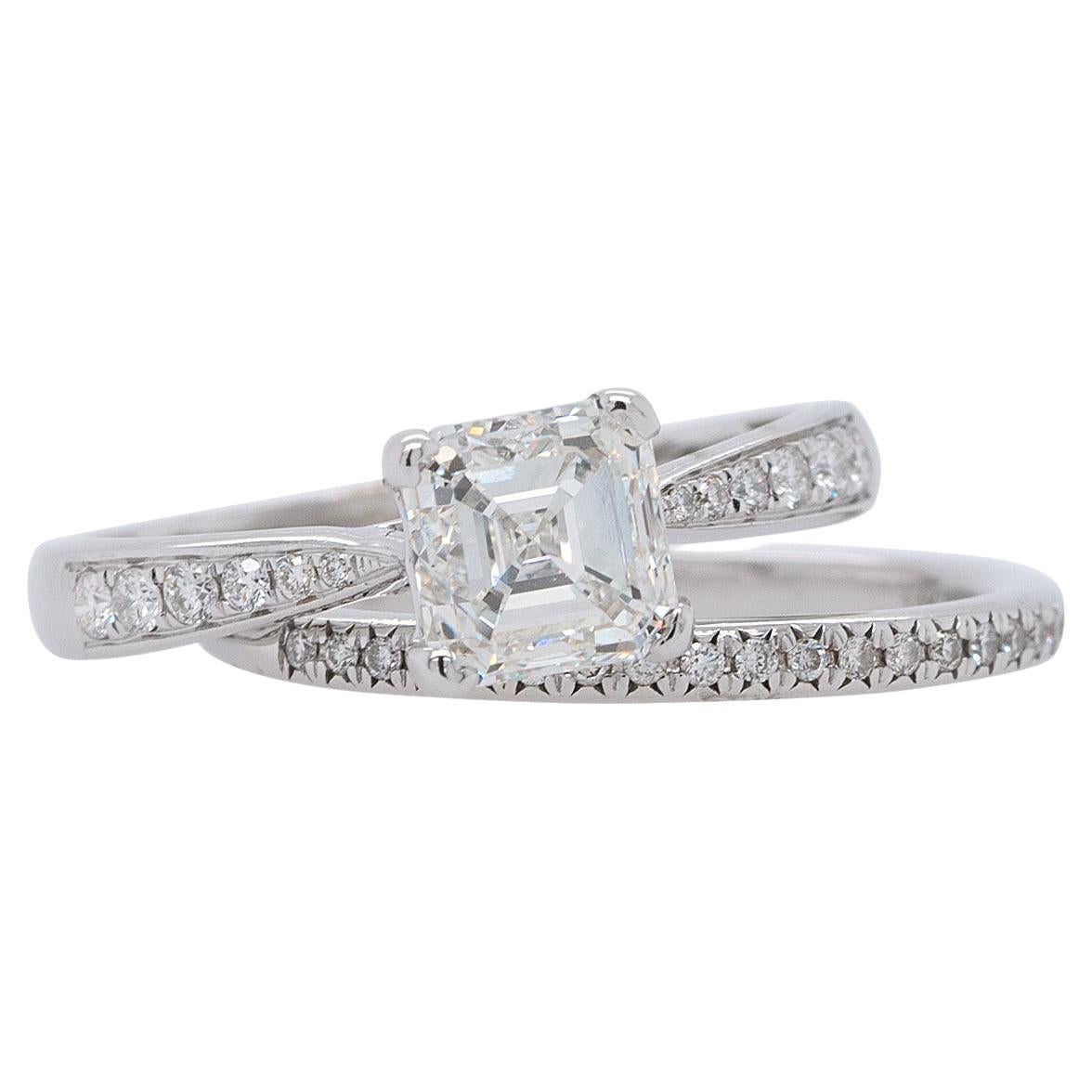 1.48 Carat GIA Emerald Cut Engagement Ring Set en vente