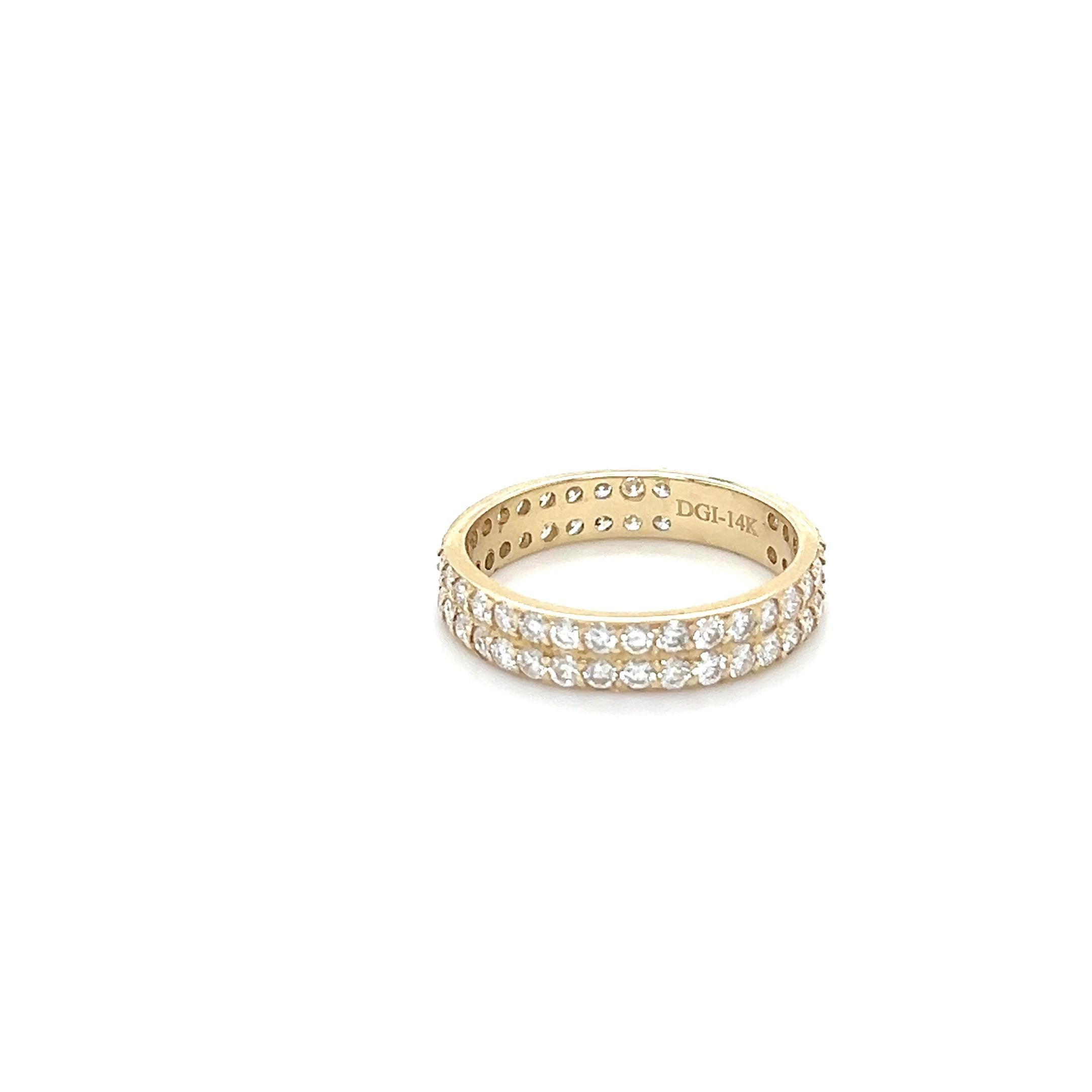 Contemporary 1.48 Carat Natural Diamond Yellow Gold Band For Sale