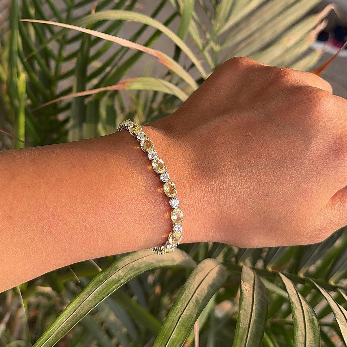 Pulsera de regalo para mamá de cuarzo limón natural de 14,8 quilates en plata 925 en venta 1
