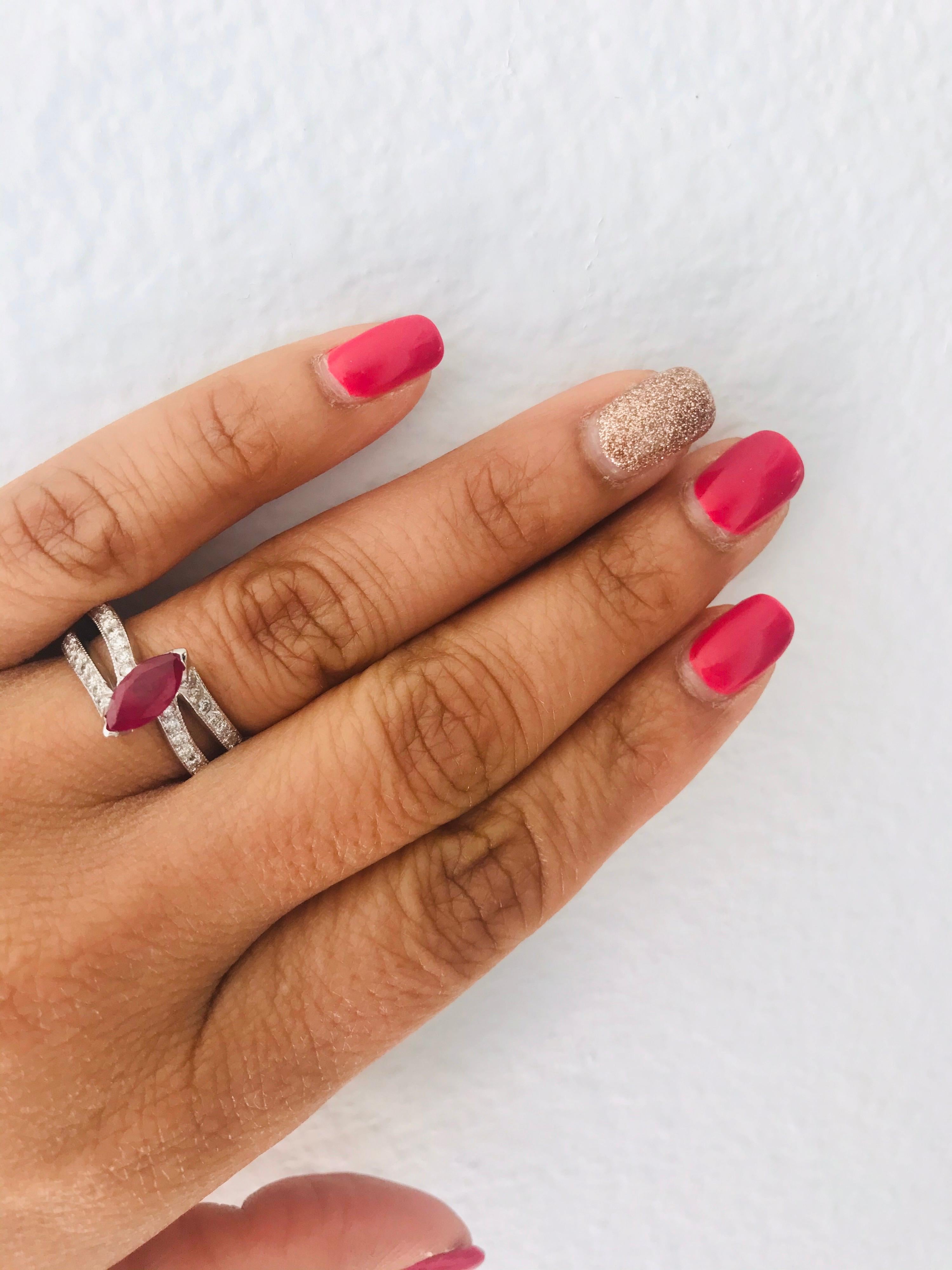Women's 1.48 Carat Ruby Diamond 18 Karat White Gold Ring For Sale