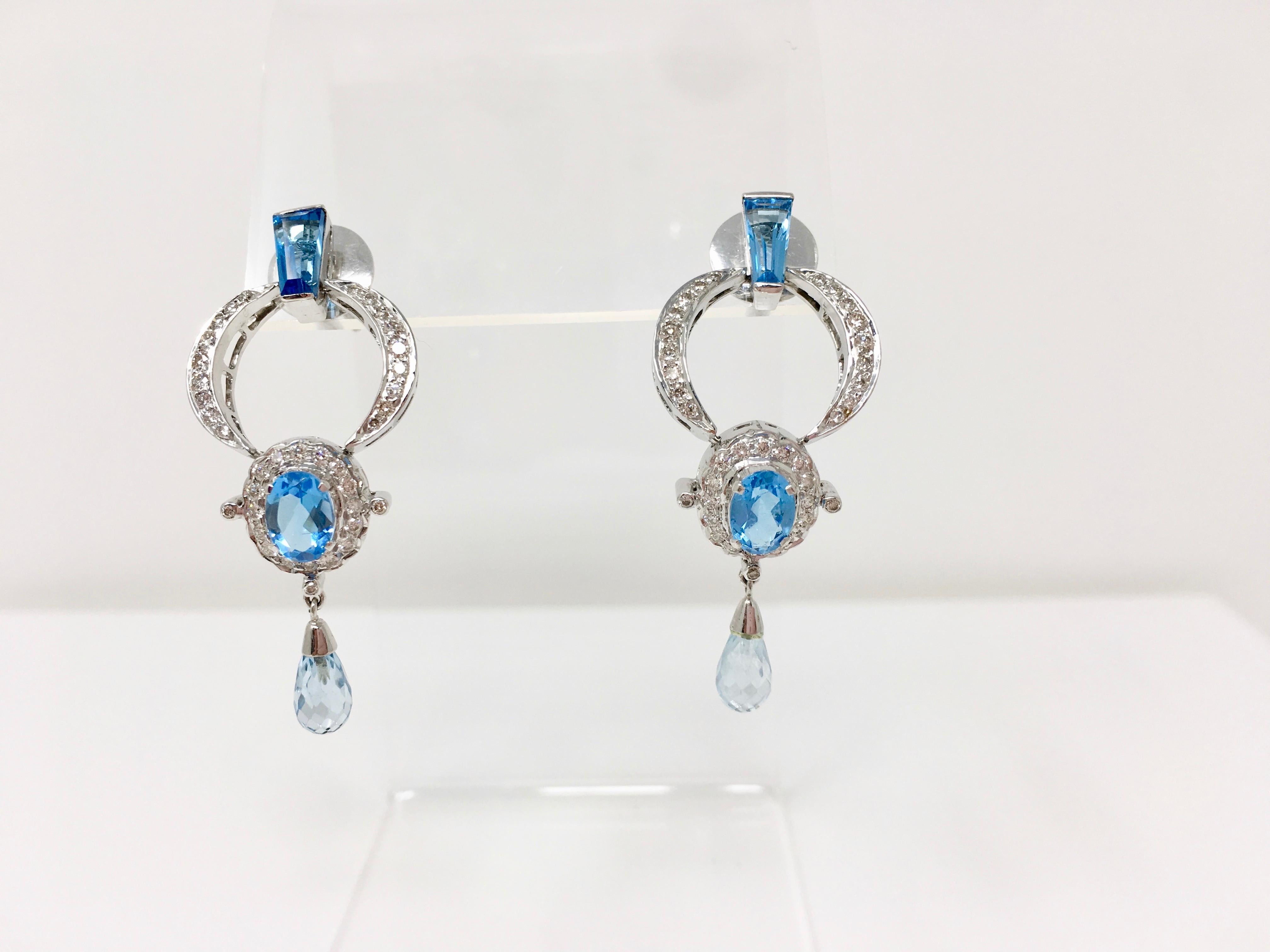 Taille ronde Pendentif diamant rond brillant blanc de 1,48 carat et topaze bleue de 13,25 carats en vente