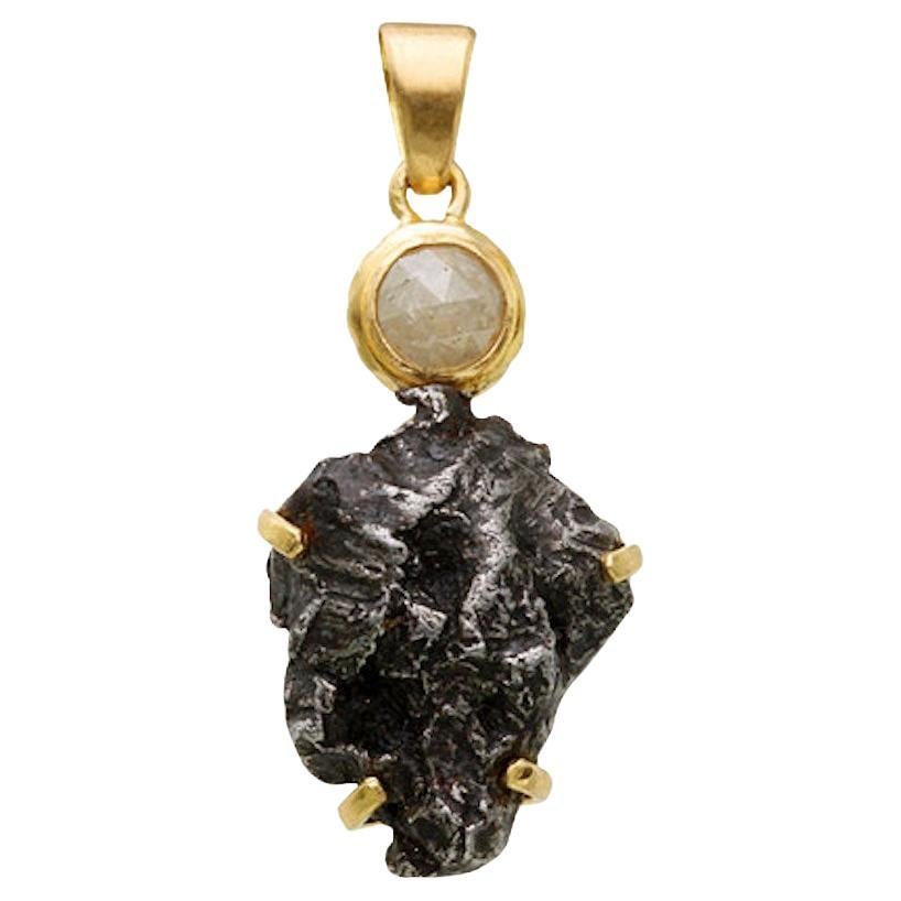 14.8 Carats Sikhote-Alin Meteorite Natural Diamond 18K Gold Pendant  For Sale