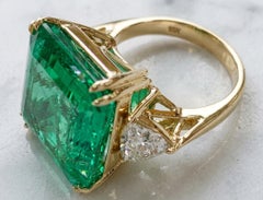 14.8 Ct Colombian Emerald & Trillion Diamond Three-Stone Ring in 18K Gold