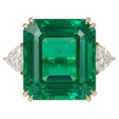 14.8 Ct Colombian Emerald & Trillion Diamond Three-Stone Ring in 18K Gold