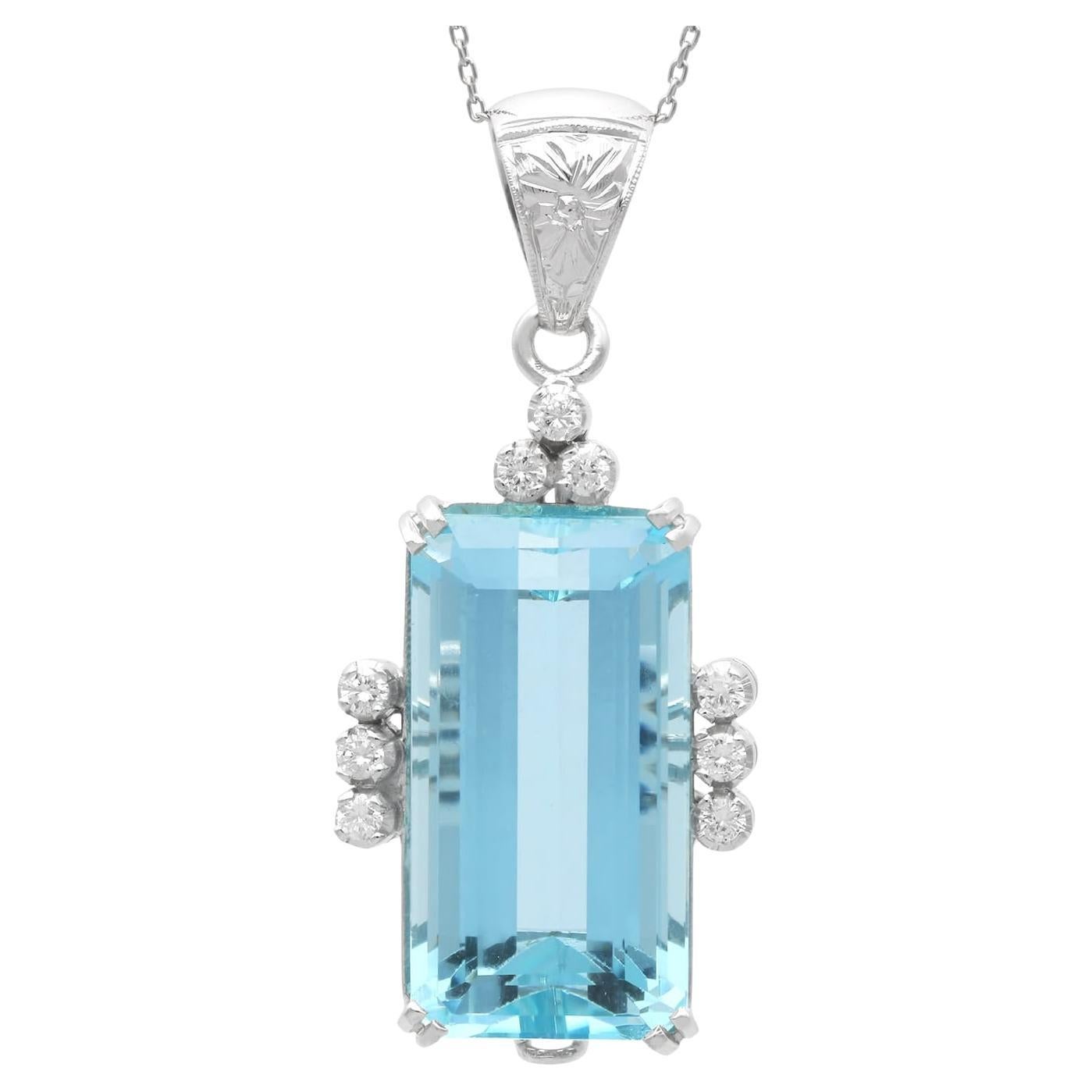 14.80 Carat Aquamarine 0.27 Carat Diamond 18k White Gold Pendant Circa 1965