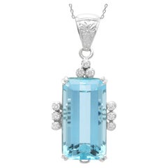 14.80 Carat Aquamarine 0.27 Carat Diamond 18k White Gold Pendant Circa 1965