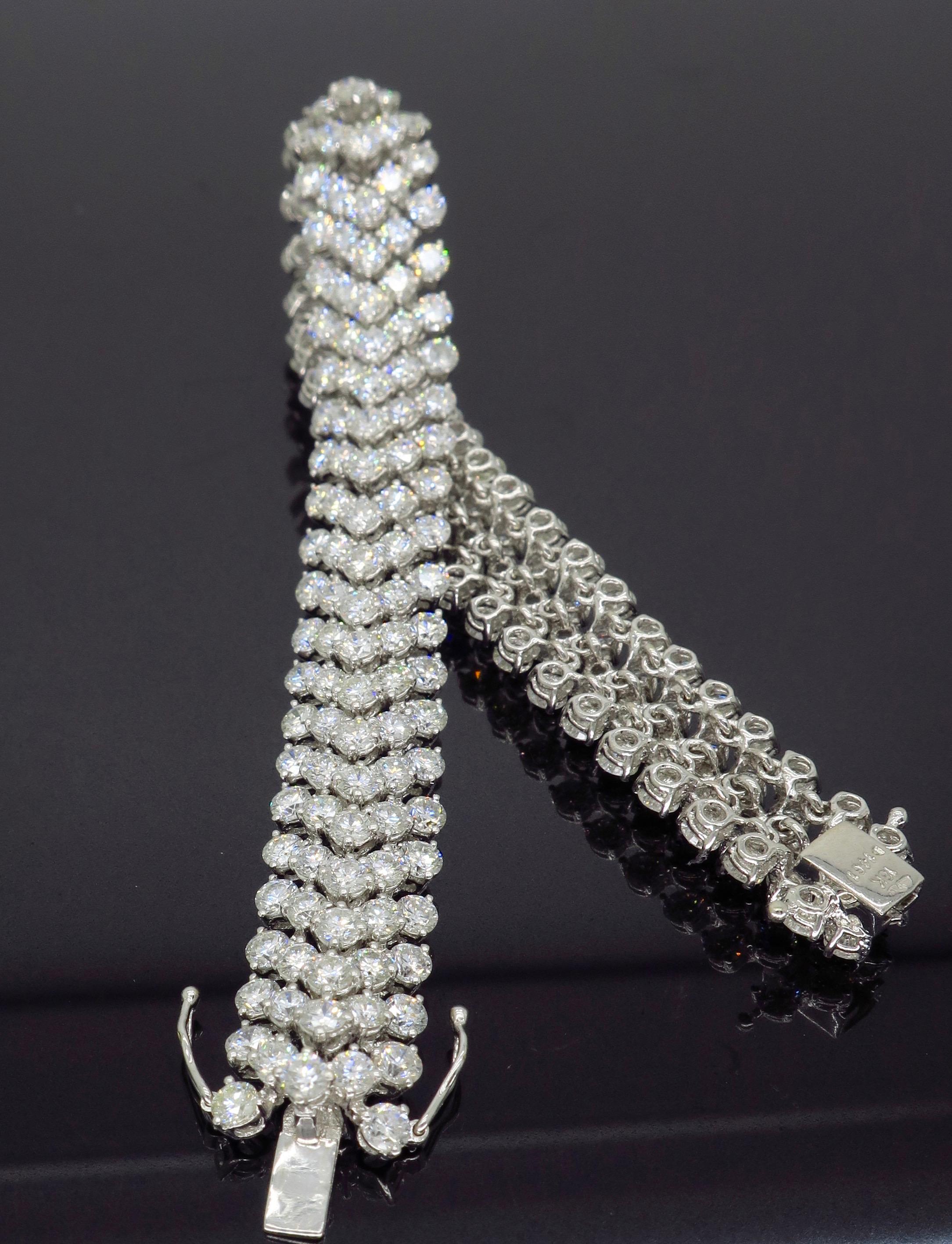 14.61 Carat Diamond Bracelet Made in 18 Karat White Gold 1