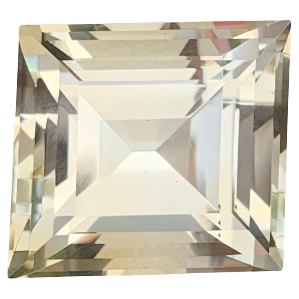 Citrine naturelle non sertie de 14,80 carats de couleur jaune clair en vente
