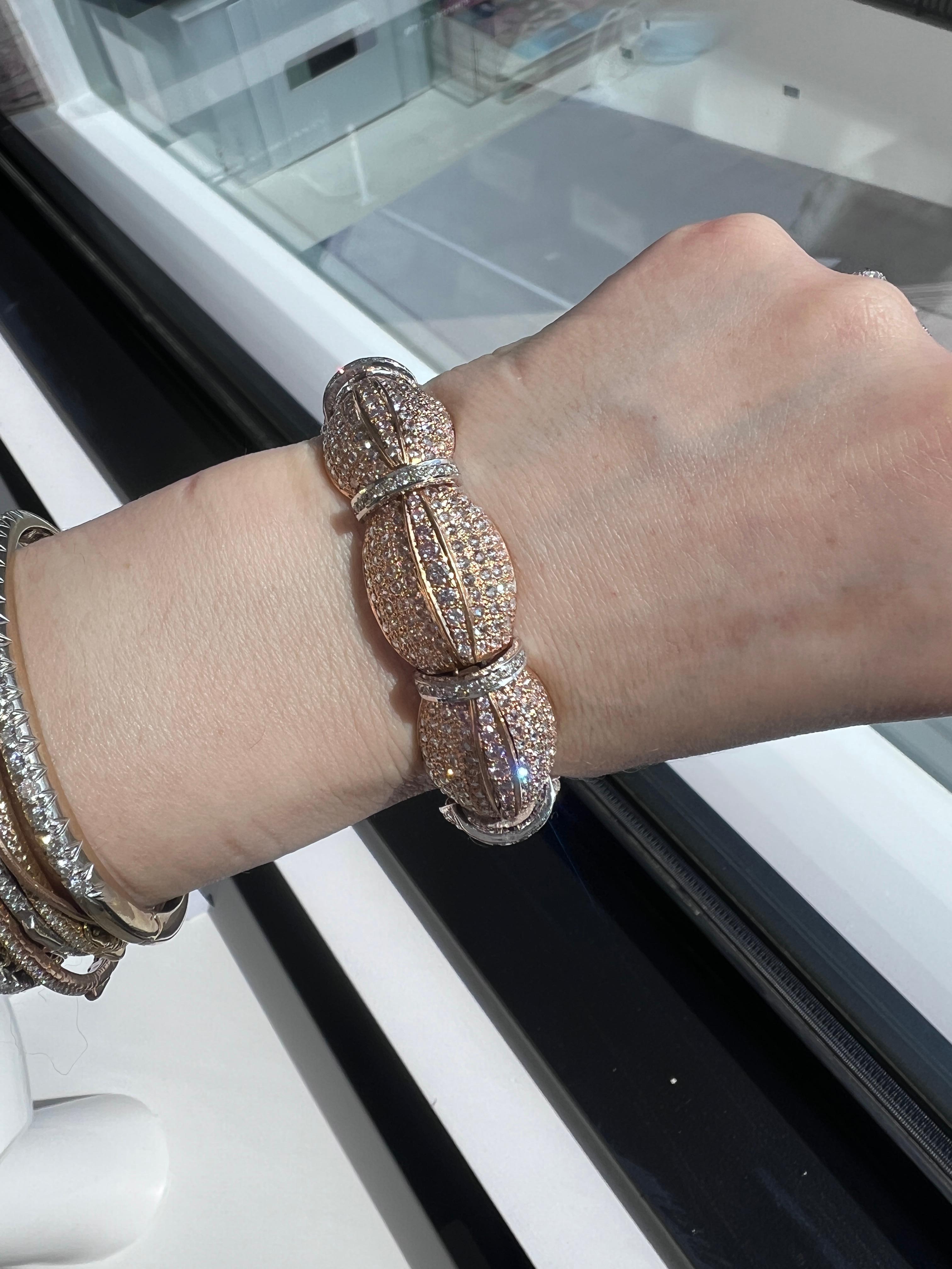 14.80 Carat Pink and White Diamond Modern Link Tennis Bracelet In New Condition For Sale In Beverly Hills, CA