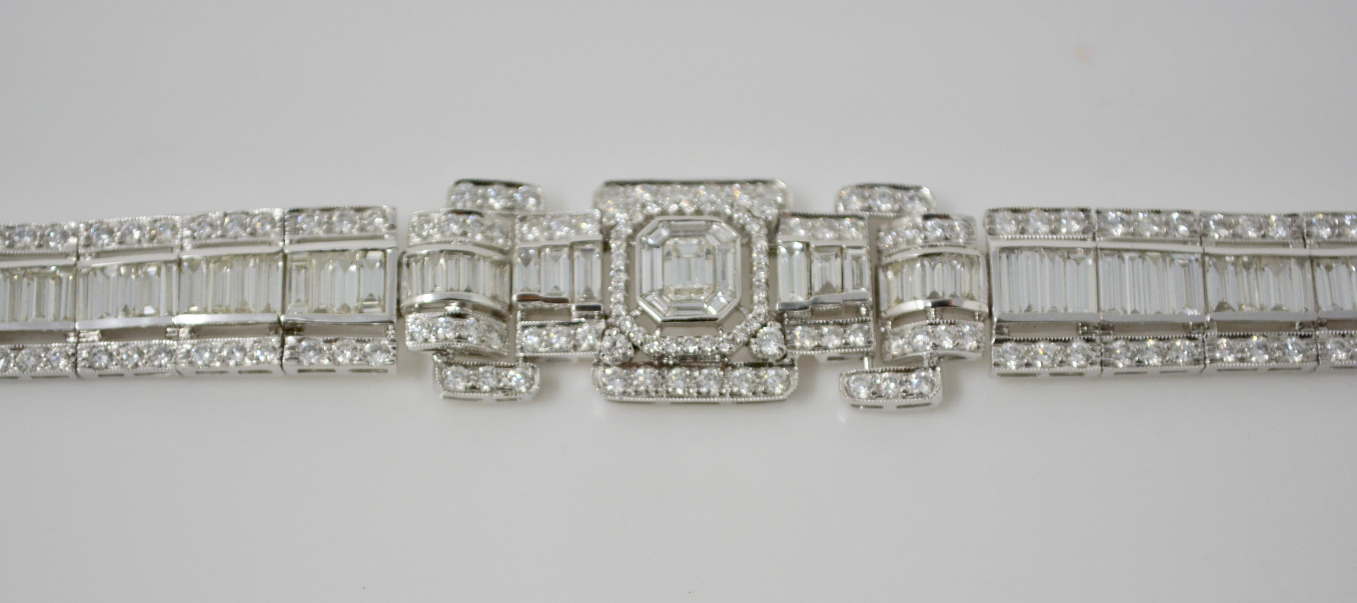 14,80 Karat Diamantarmband mit Smaragdschliff, Baguettes und runden Diamanten im Brillantschliff im Angebot 2