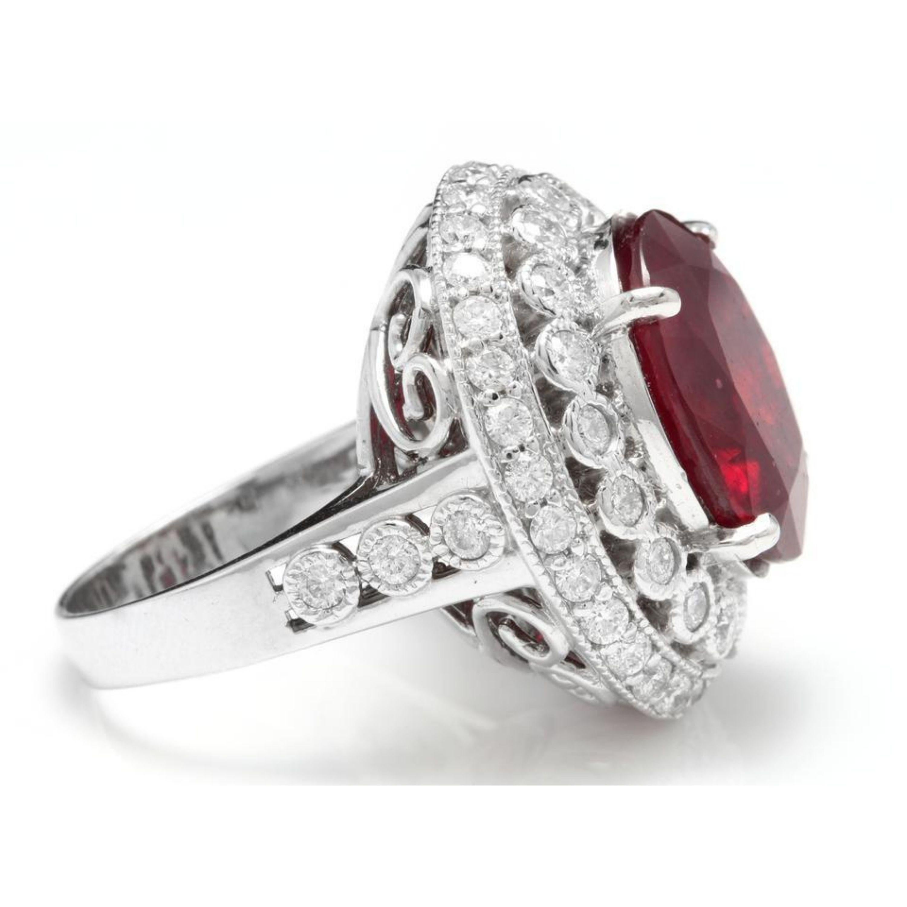 Mixed Cut 14.80 Carat Impressive Red Ruby and Natural Diamond 14 Karat White Gold Ring For Sale