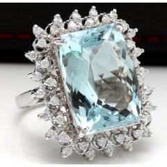 14.80 Carat Natural Aquamarine and Diamond 14 Karat Solid White Gold Ring