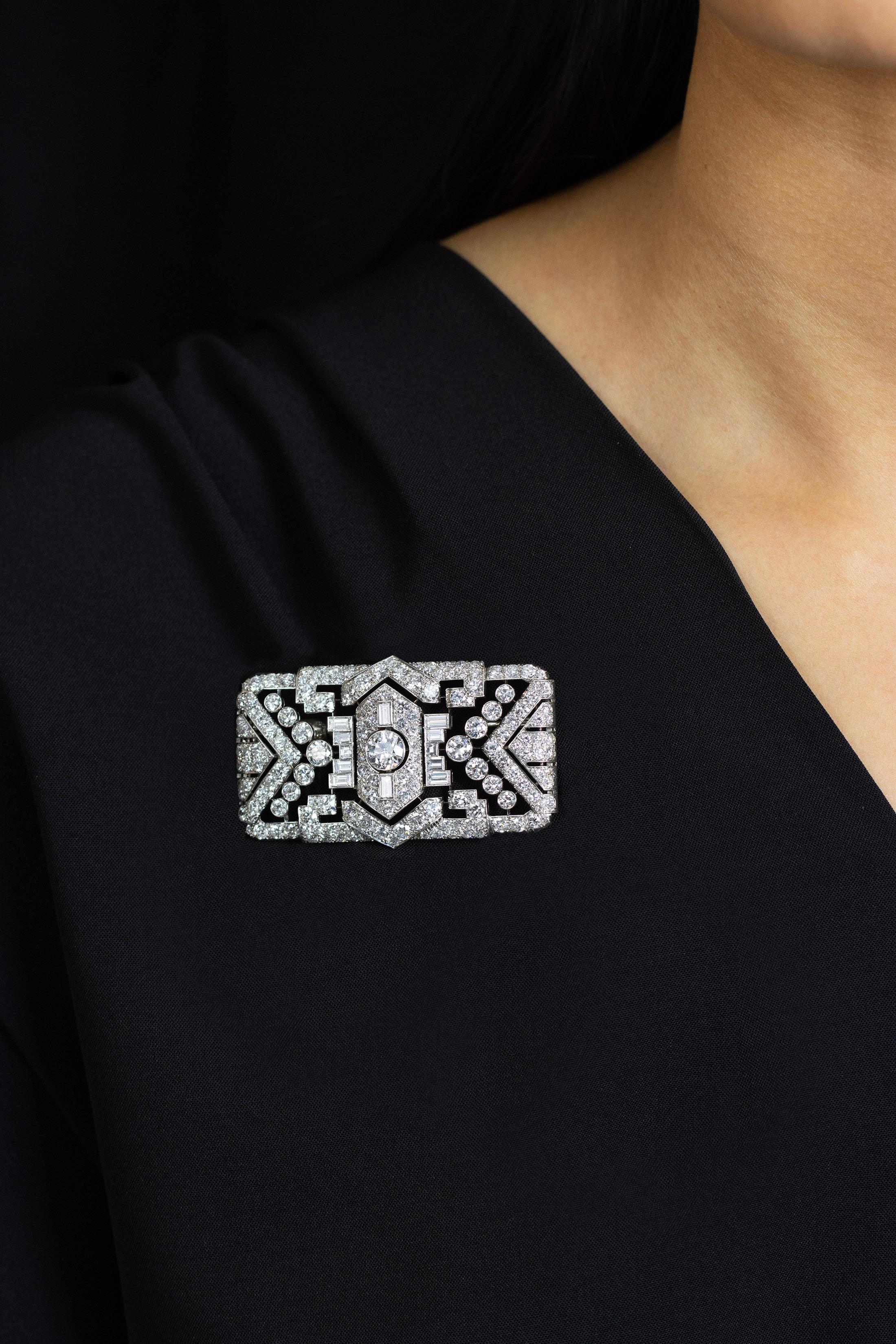 14,80 Karat Gesamt Art Deco Diamant Platin Brosche (Gemischter Schliff) im Angebot