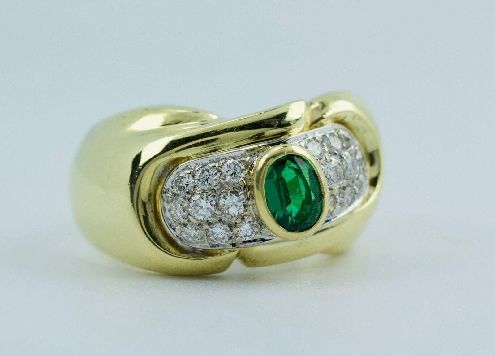 1481AL Italian 18 Karat Gold Oval Green Emerald with Round White Diamond Ring 2
