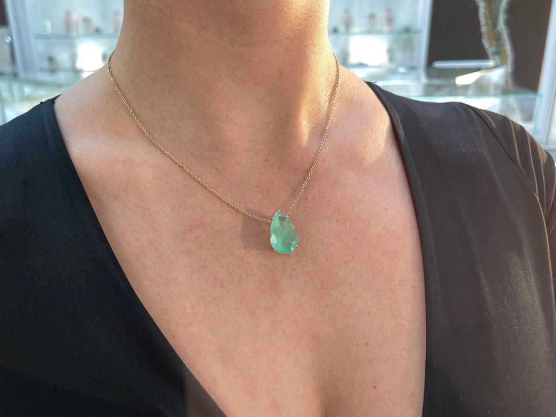 14.82ct 14K Gold Large Pear Cut Colombian Emerald Pendant Necklace May Gift For Sale 3
