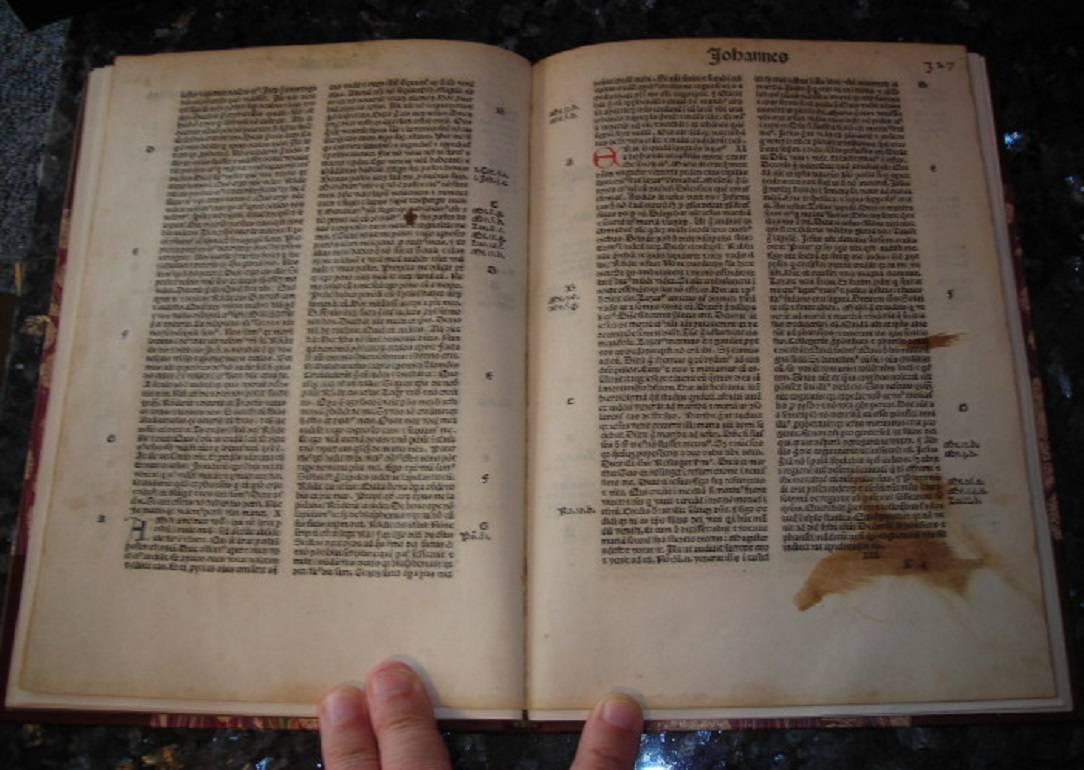 1484 Gospel of John, Latin Bible Fragment Incunabula Medieval In Good Condition In Albany, OR