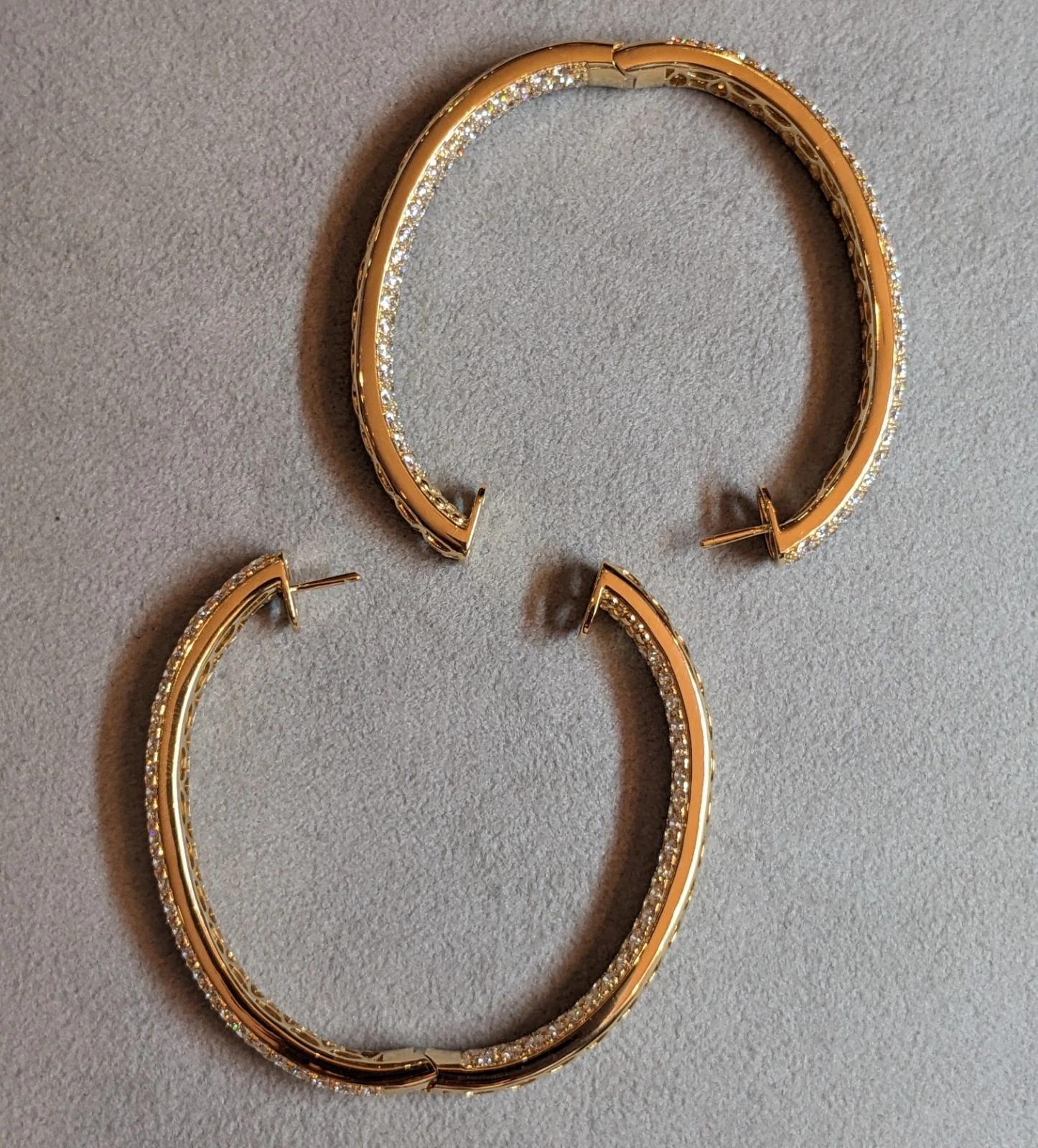 Orecchini a cerchio con diamanti ovali e pave Inside Out da 14,85 carati in oro giallo 18 carati in vendita 6