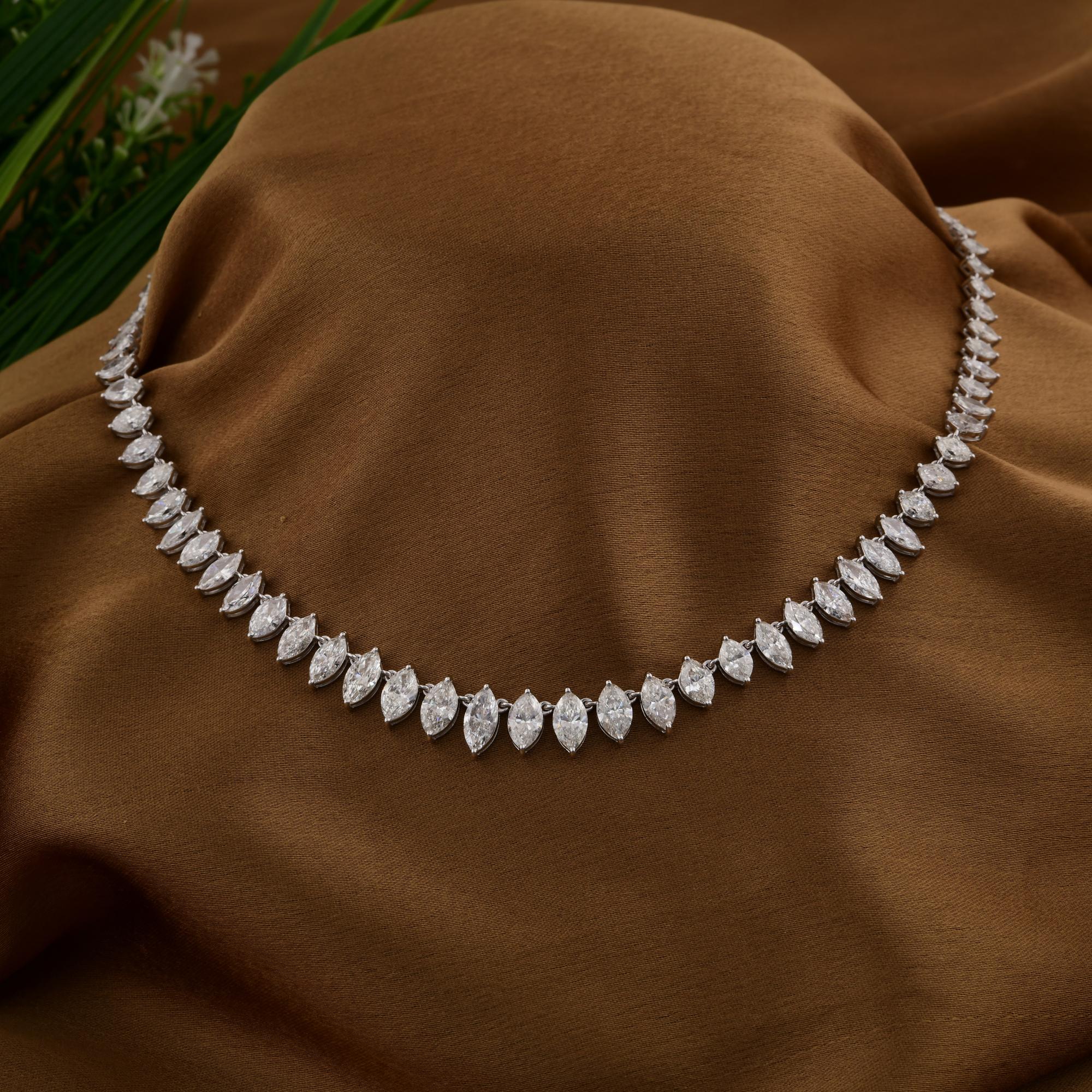 Fundido en oro de 14 quilates, este exquisito collar está engastado con 14,87 quilates de brillantes diamantes.

SIGUE LA TIENDA DE SPECTRUM JEWELS para ver la última colección y piezas exclusivas. Spectrum Jewels se enorgullece de ser uno de los