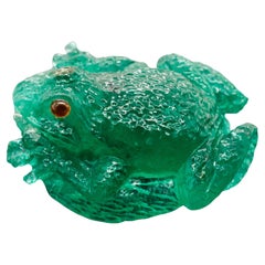 14.87 Ct Emerald Green Carving Frog