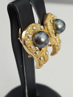 14.87 cts Canary Diamond with Pearls and White Diamond Earrings