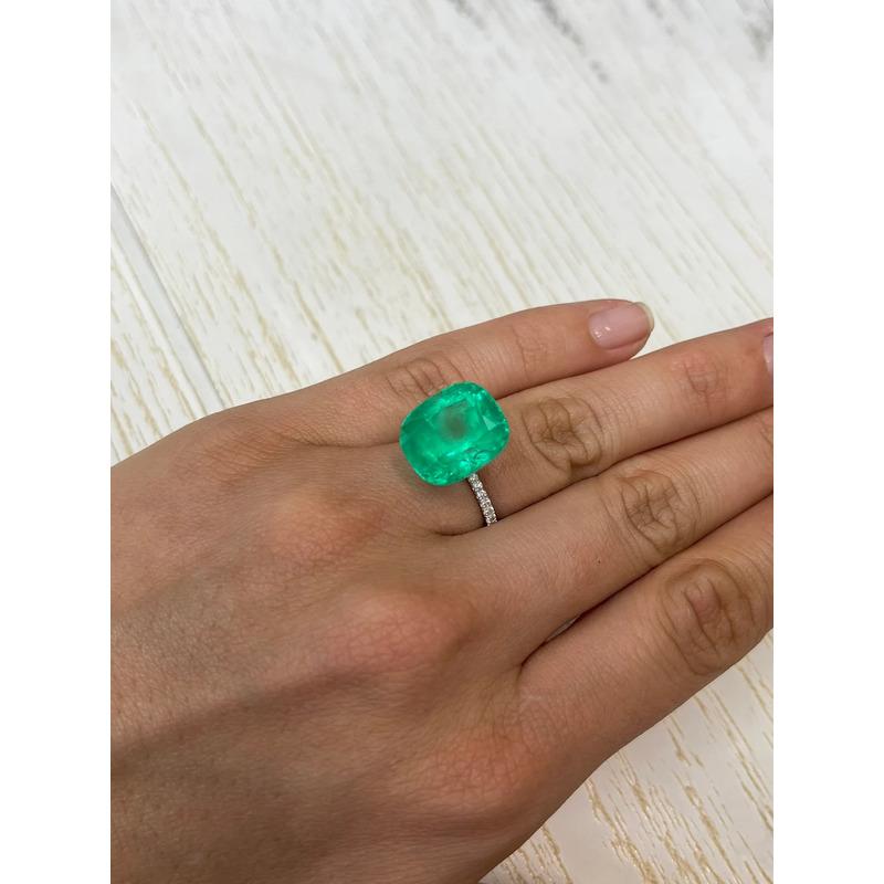 14.88 Carat Natural Cushion Colombian Emerald - 16x13mm Loose Gemstone Cut For Sale 2