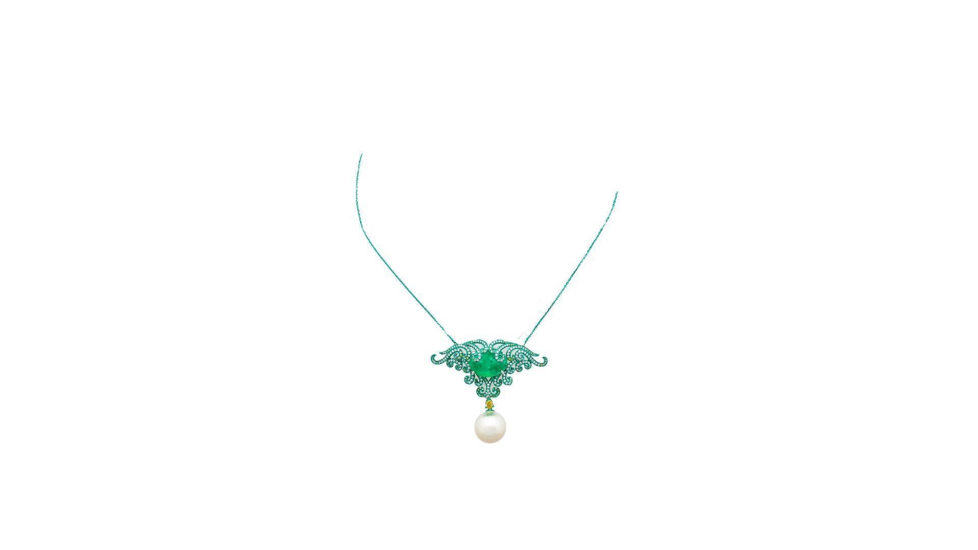 14.89 Carat Minor Oil Colombian Emerald & Green Gold Enamel Art Nouveau Necklace For Sale 1