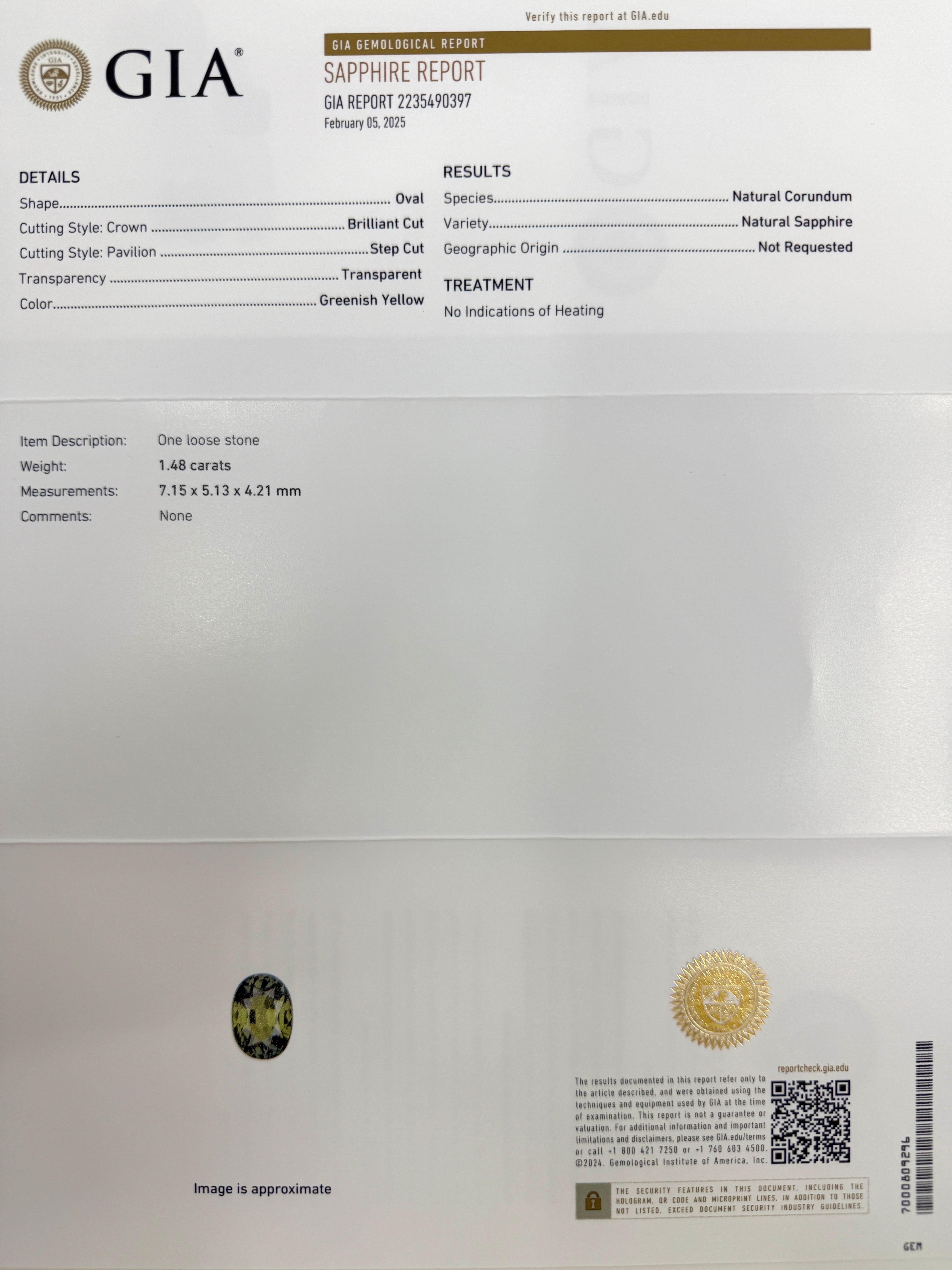 Natürlicher unbehandelter grüner gelber Saphir 950 Platin Solitaire Lünette Stil Ring.

GIA-zertifizierter 1,48-karätiger Saphir mit einer einzigartigen gelbgrünen Farbe und hervorragender VVS-Reinheit.
Außerdem hat er einen sehr guten ovalen