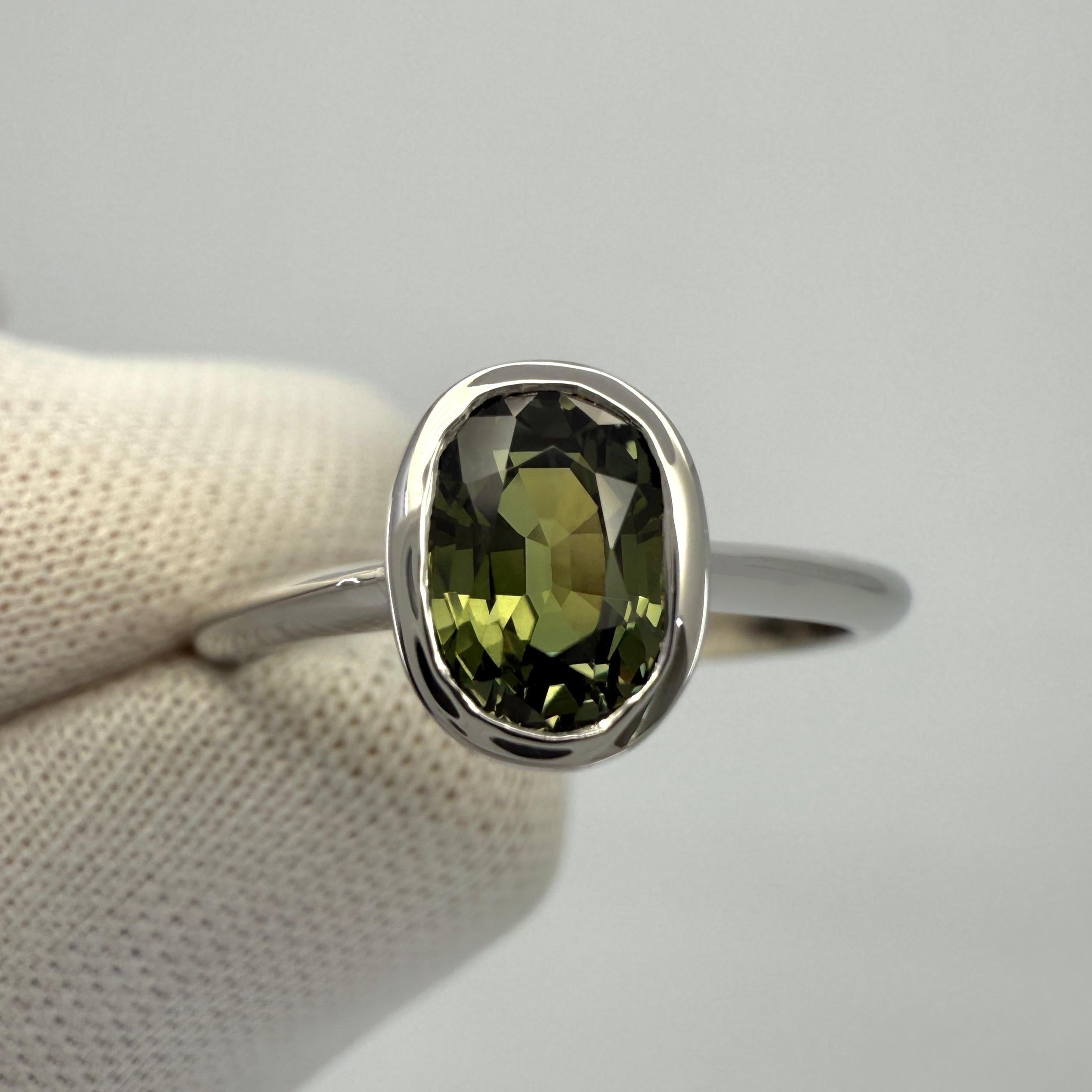 1.48 Karat GIA zertifizierter unbehandelter grüner gelber Saphir 950 Platin Solitär Ring (Ovalschliff)