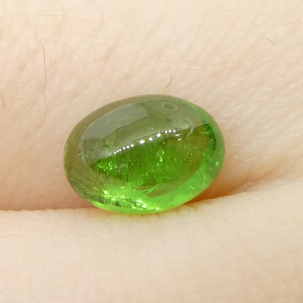 Granato ovale cabochon di tsavorite verde del Kenya, 1,48ct, non riscaldato in vendita 1
