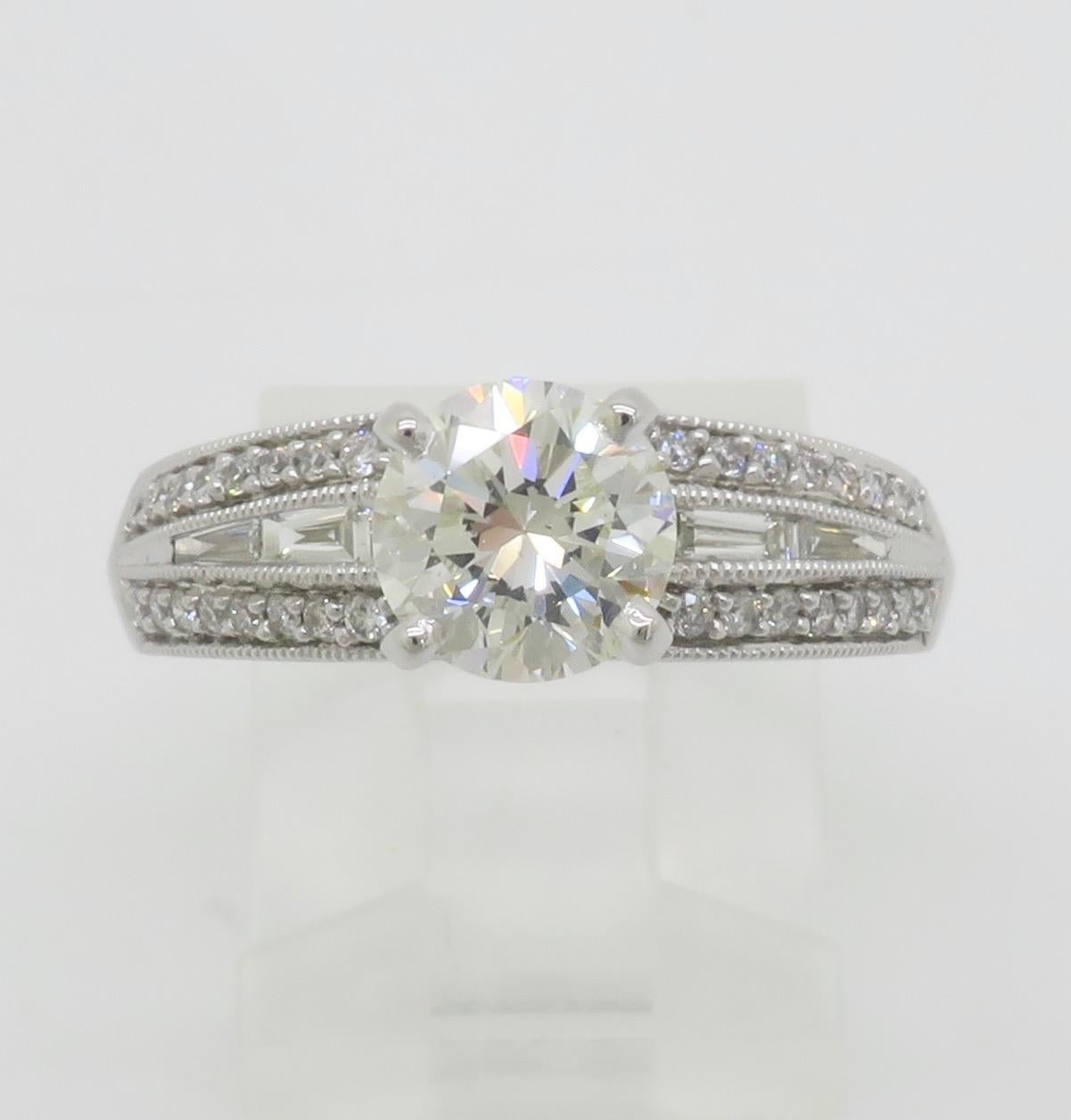1.48CTW GIA Certified Round & Baguette Cut Diamond Ring For Sale 8