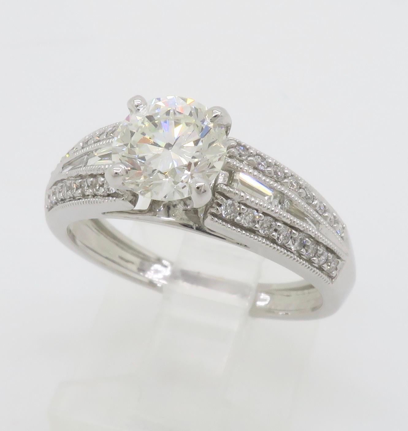 1.48CTW GIA Certified Round & Baguette Cut Diamond Ring For Sale 9