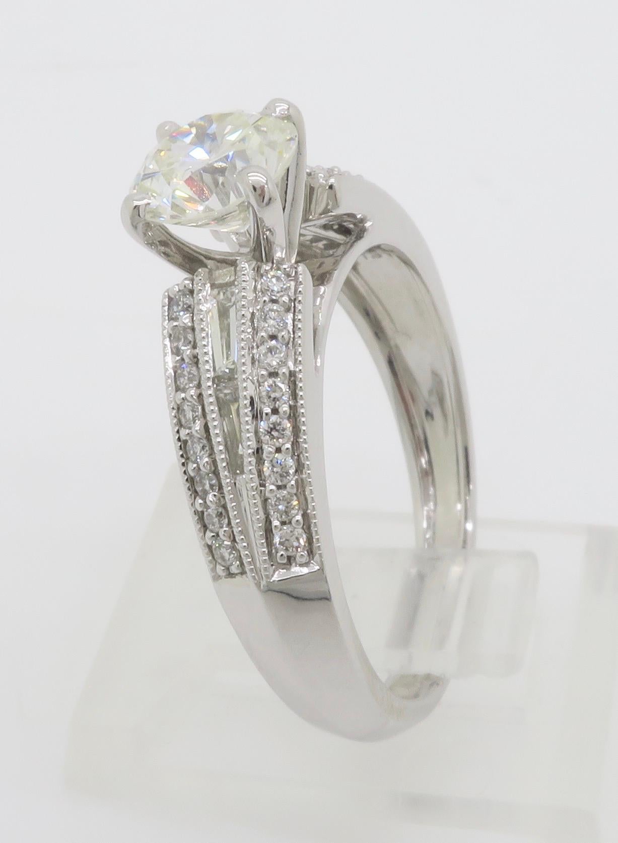 1.48CTW GIA Certified Round & Baguette Cut Diamond Ring For Sale 10