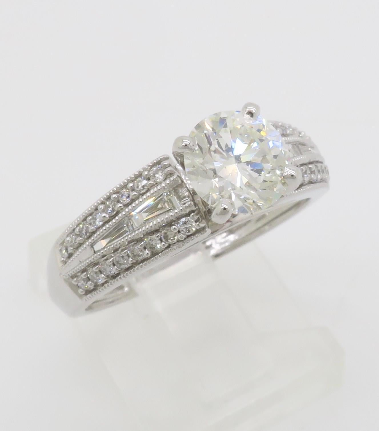 1.48CTW GIA Certified Round & Baguette Cut Diamond Ring For Sale 13
