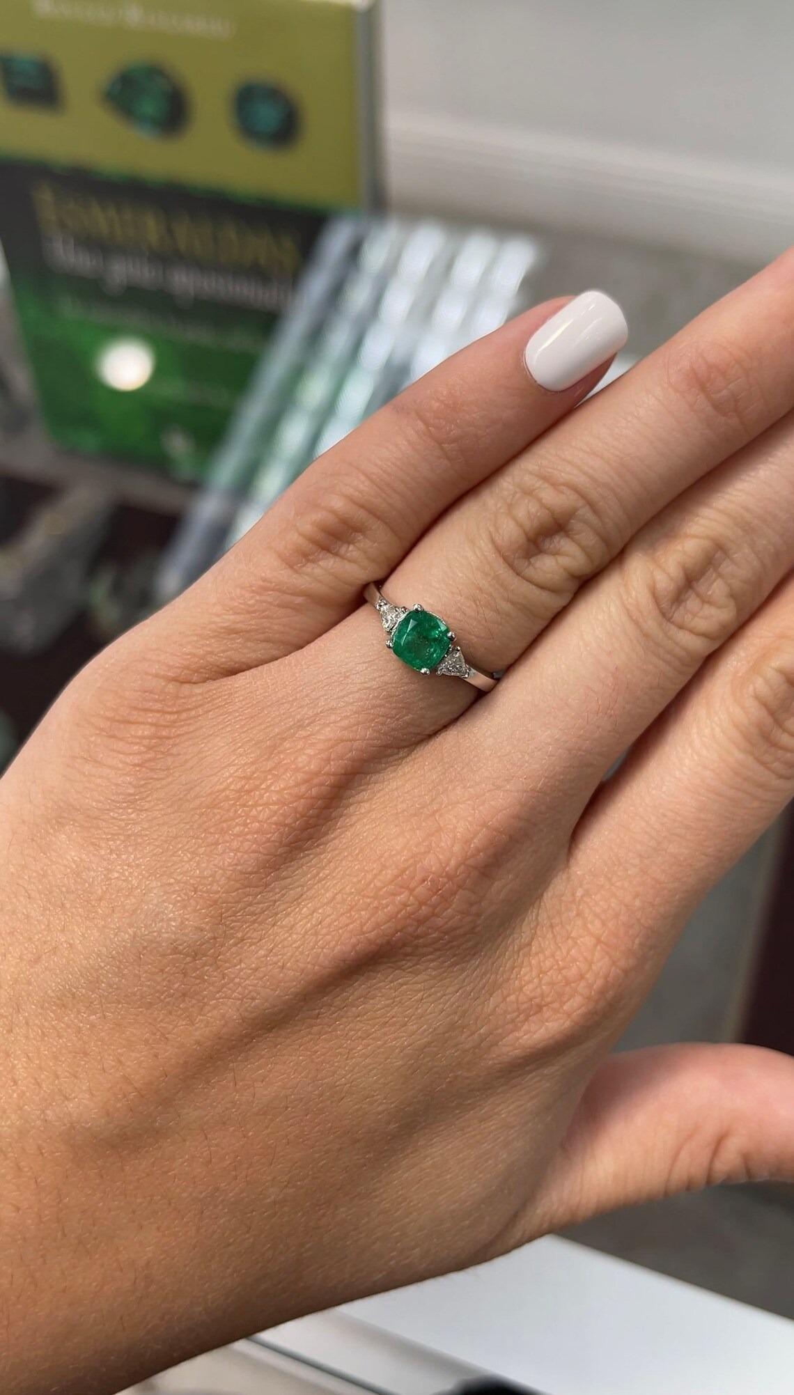 Women's 1.48tcw 18K Three Stone Colombian Emerald-Cushion Cut & Diamond Trillion Ring For Sale
