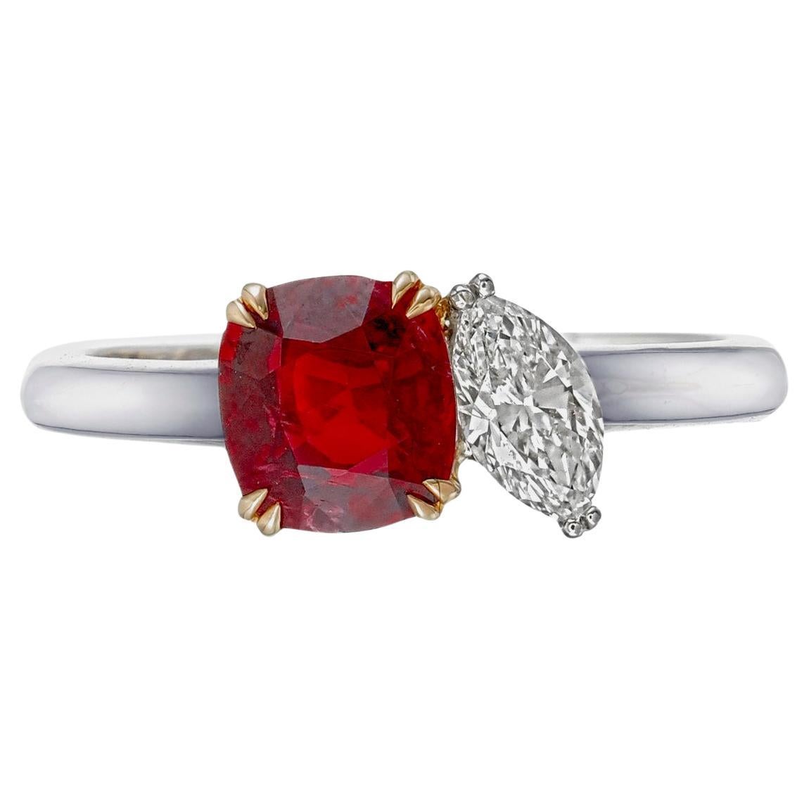 1,49 Karat Burma Rubin No Heat Rubin und Diamant Ring in 18 Karat Weißgold