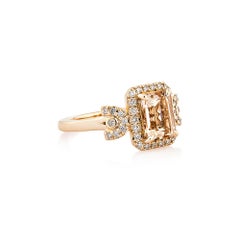 Sunita Nahata Morganit 1.49ct. Fancy Ring aus 18KWG mit Diamant.