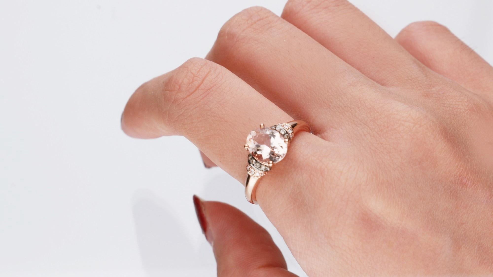Stunning, timeless and classy eternity Unique ring. Decorate yourself in luxury with this Gin & Grace ring. This ring is made up of Oval-Cut Prong Setting Genuine Morganite (1 pcs) 1.49 Carat and Round-Cut Prong Setting Diamond (22 pcs) 0.10 Carat