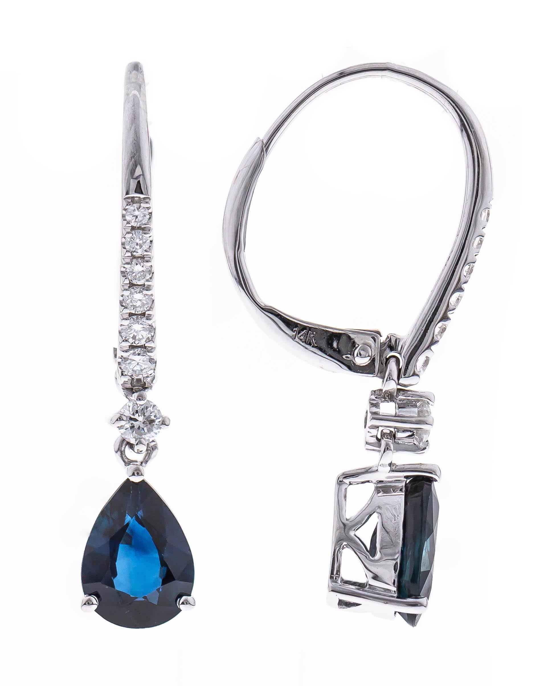 Decórese con elegancia con este pendiente elaborado en oro blanco de 14 quilates por Gin & Grace Earring. Este pendiente está compuesto por zafiro azul talla pera de 7x5 mm (2 piezas) de 1,49 quilates y diamante blanco talla redonda (14 piezas) de