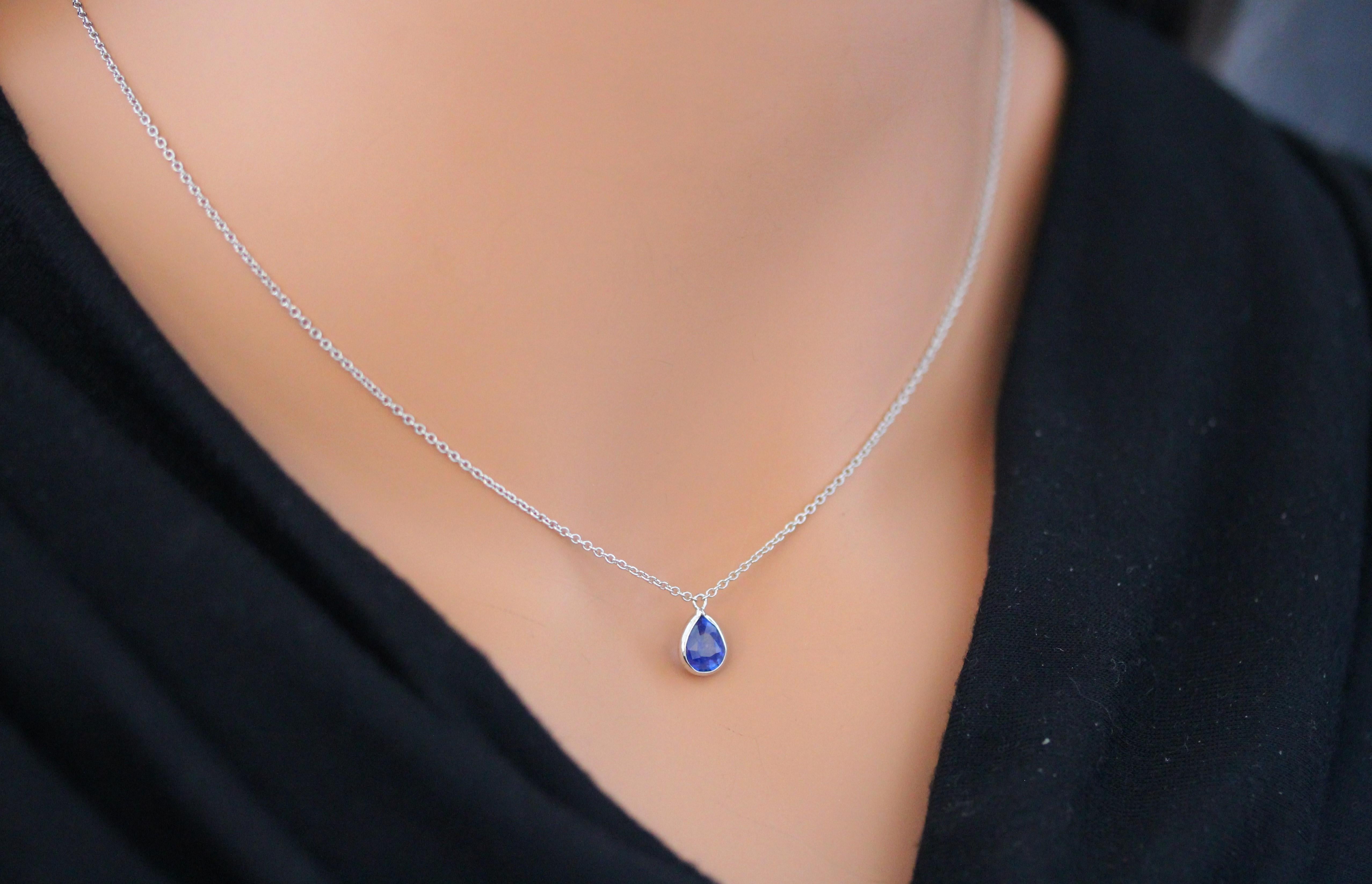 Pear Cut 1.49 Carat Pear Sapphire Blue Fashion Necklaces In 14k White Gold For Sale