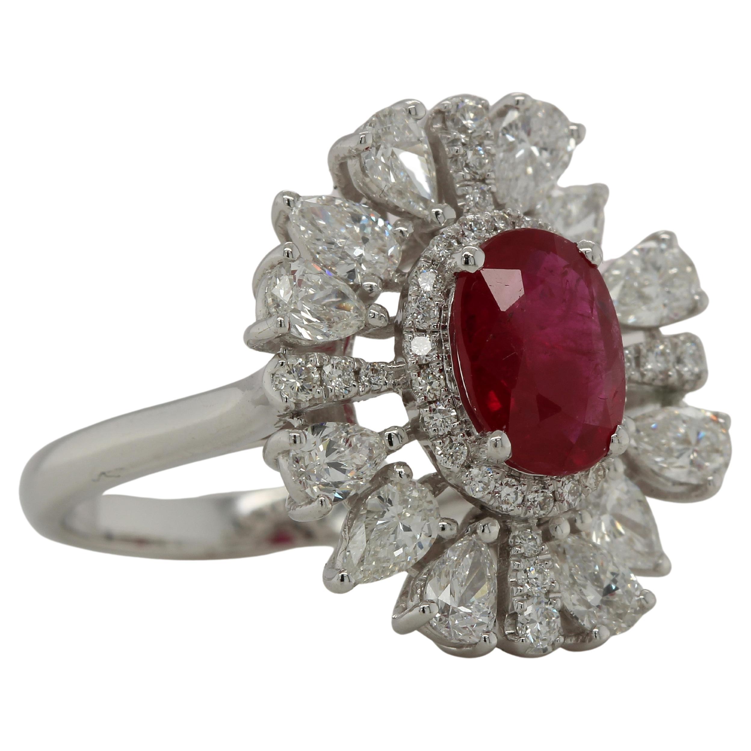 1.49 Carat Ruby and Diamond Ring in 18 Karat Gold For Sale 2