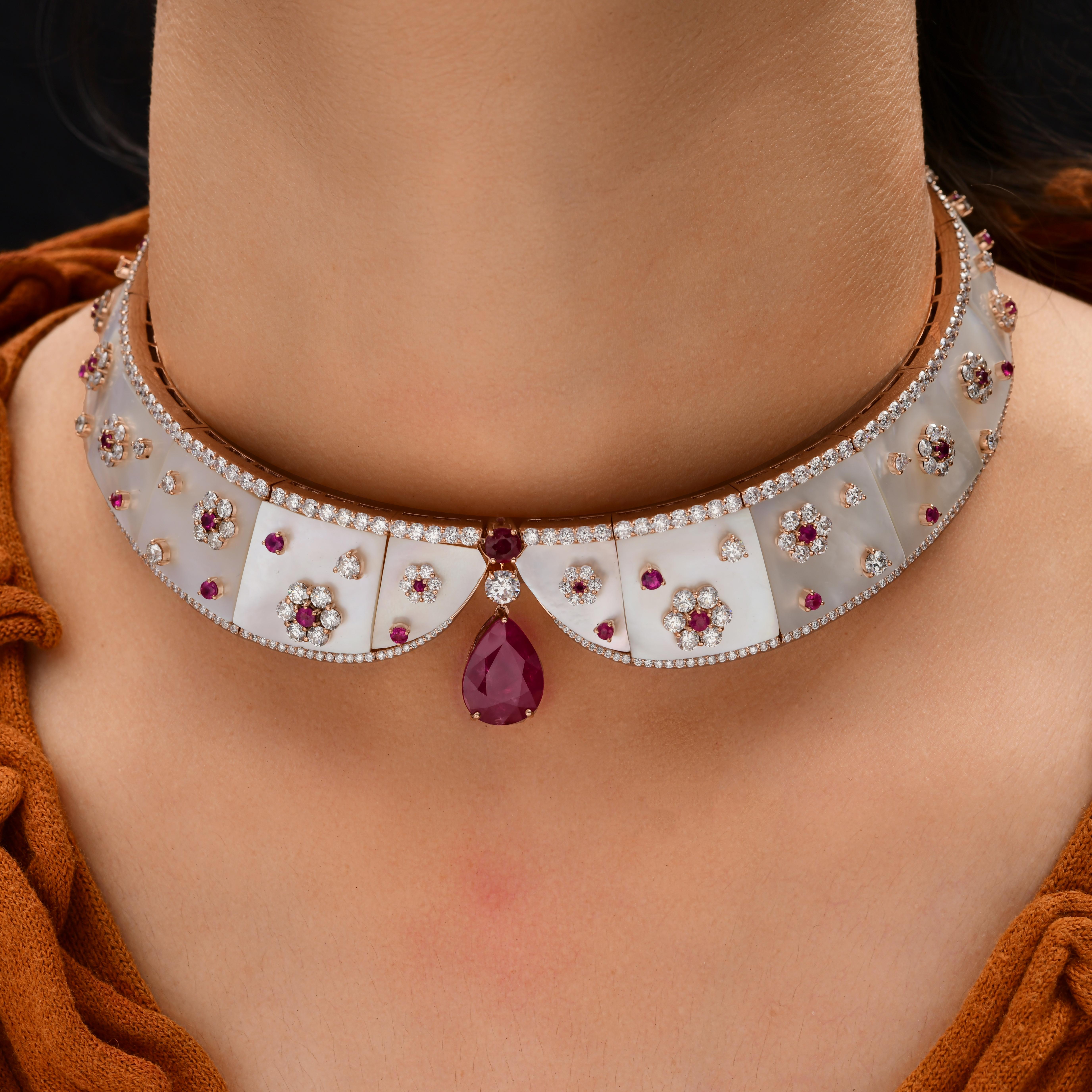 Modern 149 Carat Ruby Mother of Pearl Choker Necklace 15.69 Carat Diamond 18k Rose Gold For Sale