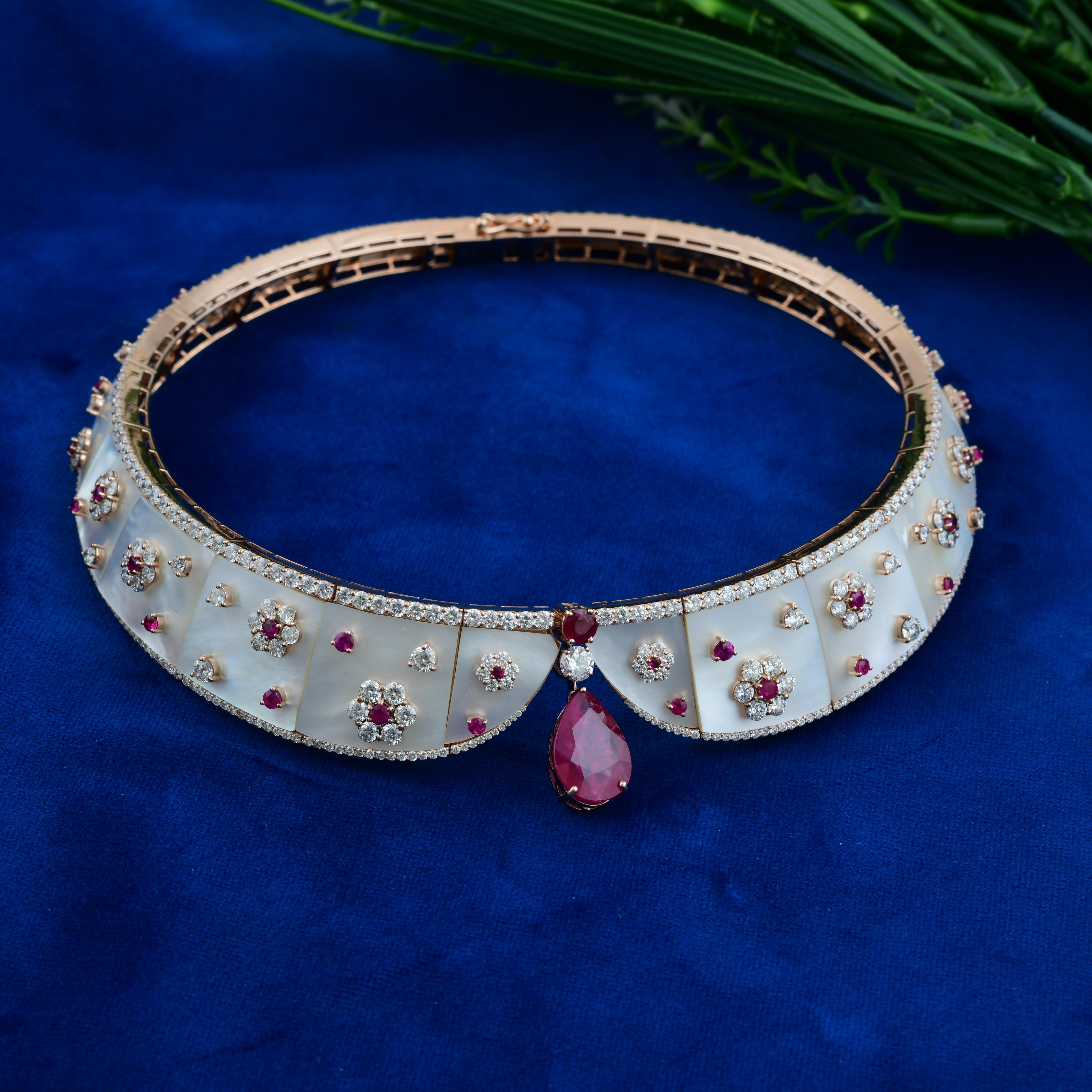 Women's 149 Carat Ruby Mother of Pearl Choker Necklace 15.69 Carat Diamond 18k Rose Gold For Sale
